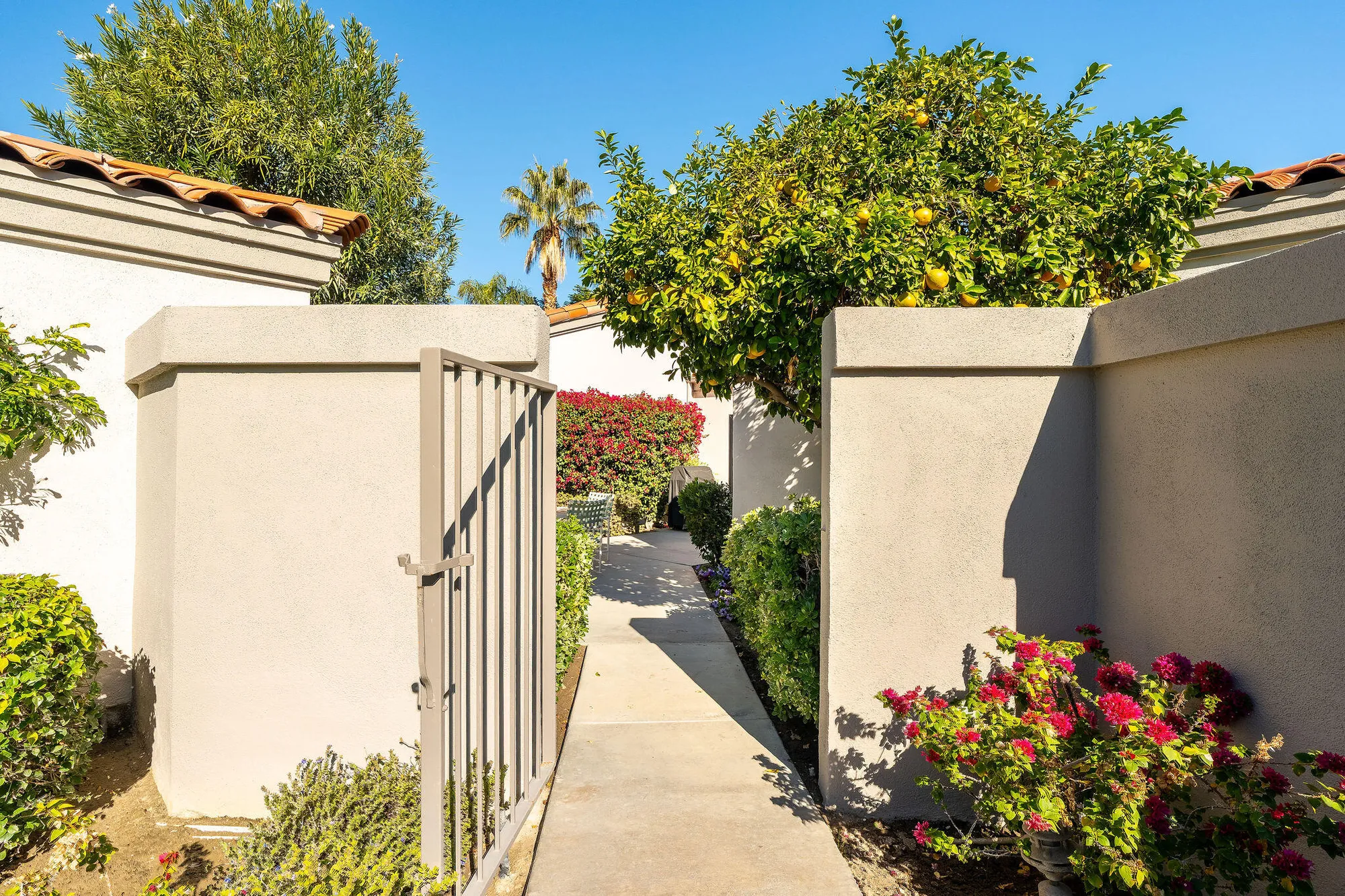 Property Slideshow image 3 of 42 | 54396 shoal crk, La Quinta, CA, 92253