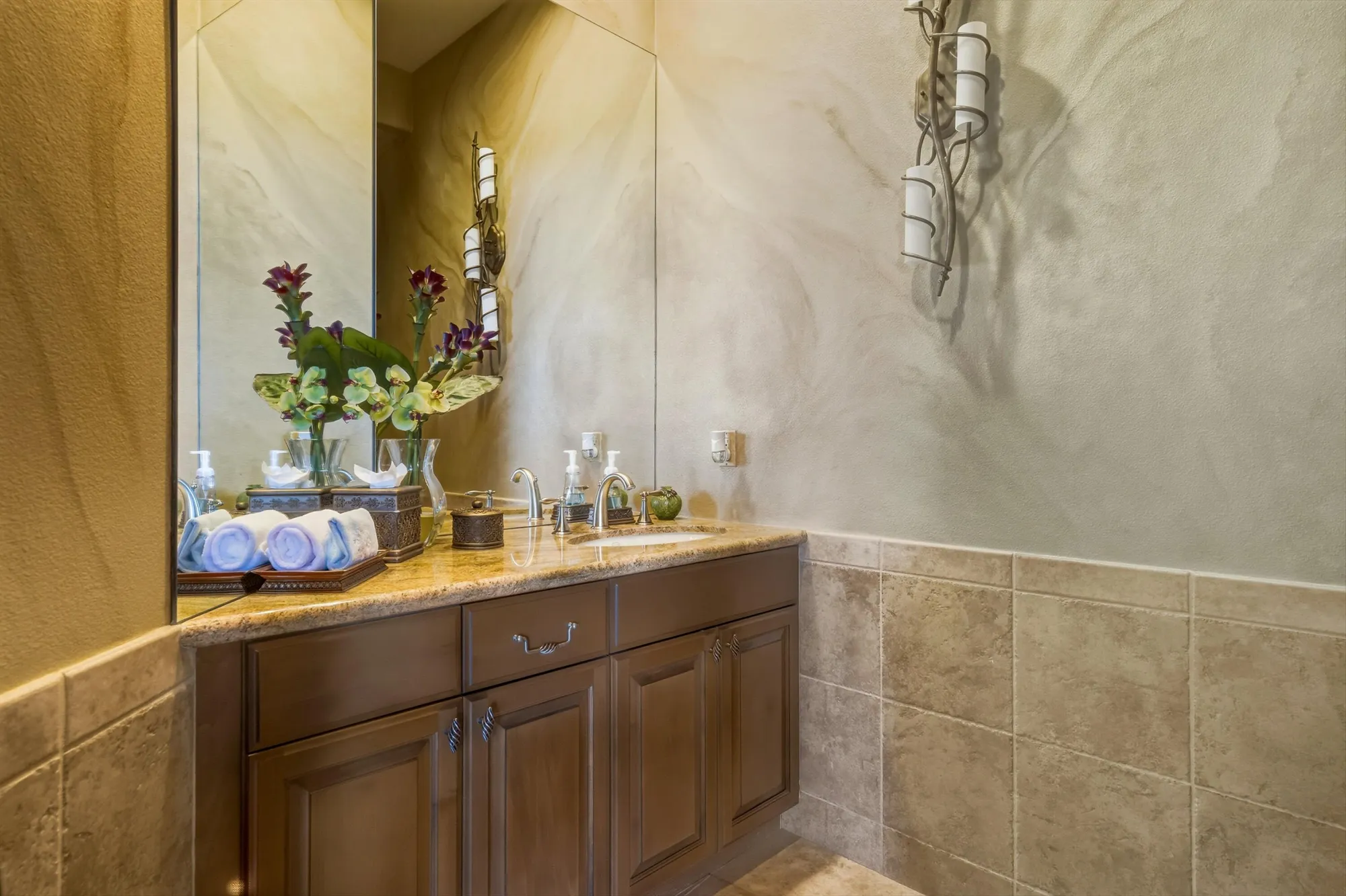 Property Slideshow image 30 of 48 | 57785 black diamond, La Quinta, CA, 92253