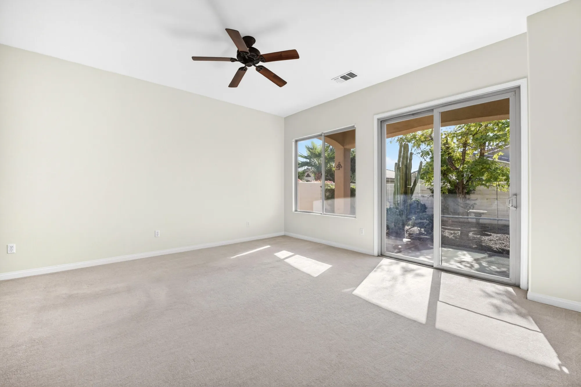 Property Slideshow image 13 of 51 | 80579 avenida san fernando, Indio, CA, 92203