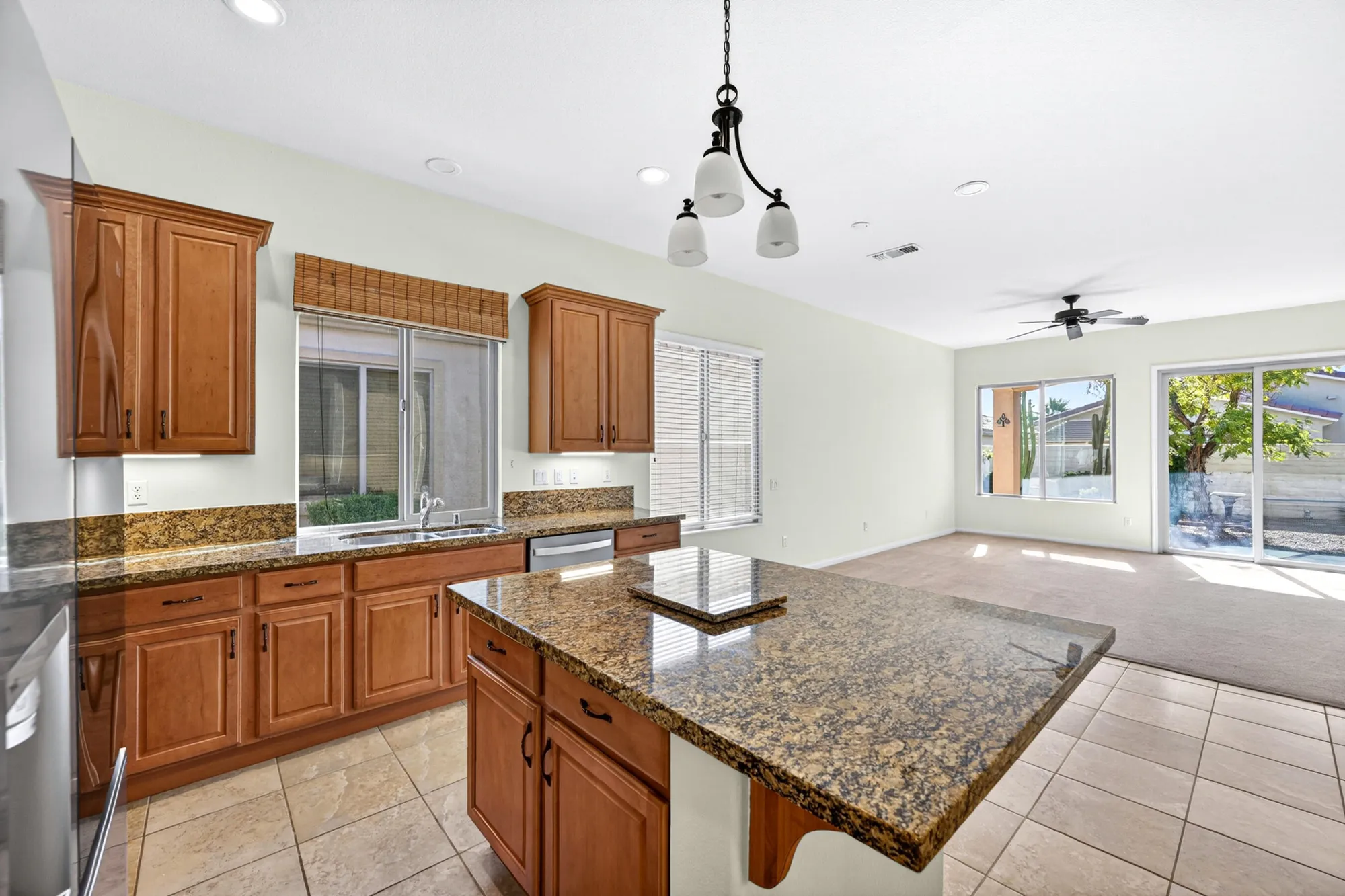 Property Slideshow image 5 of 51 | 80579 avenida san fernando, Indio, CA, 92203