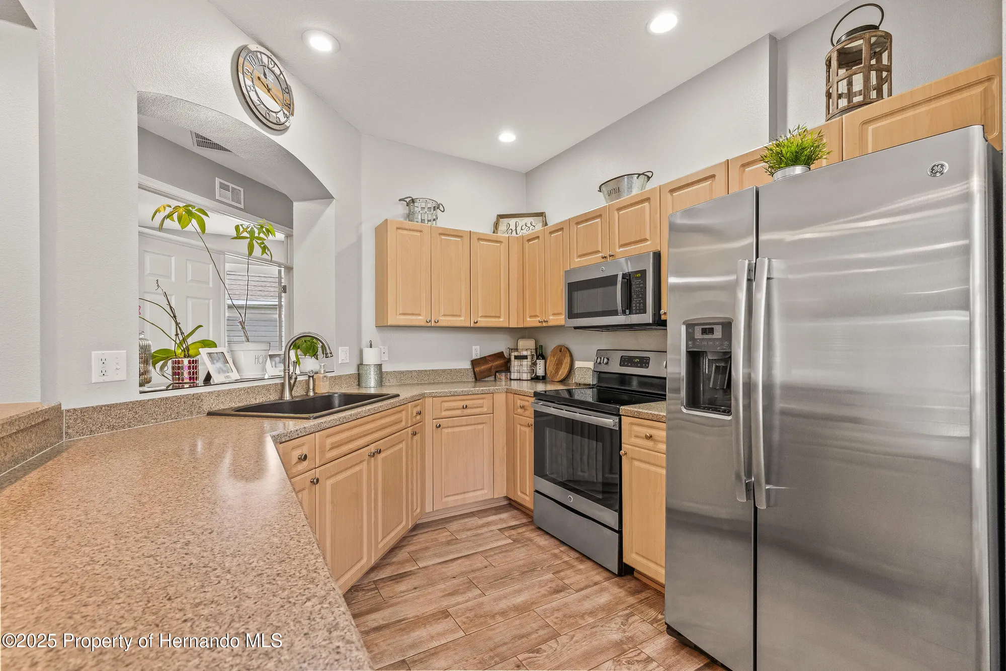 Property Slideshow image 15 of 49 | 4210 silver berry ct, Spring Hill, FL, 34609