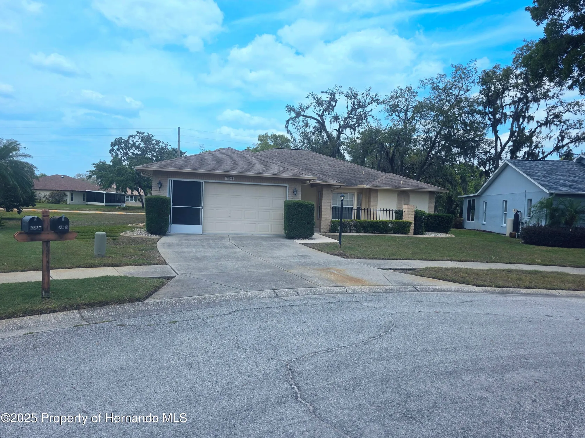 Property Slideshow image 2 of 46 | 9843 saint joseph ct, New Port Richey, FL, 34655