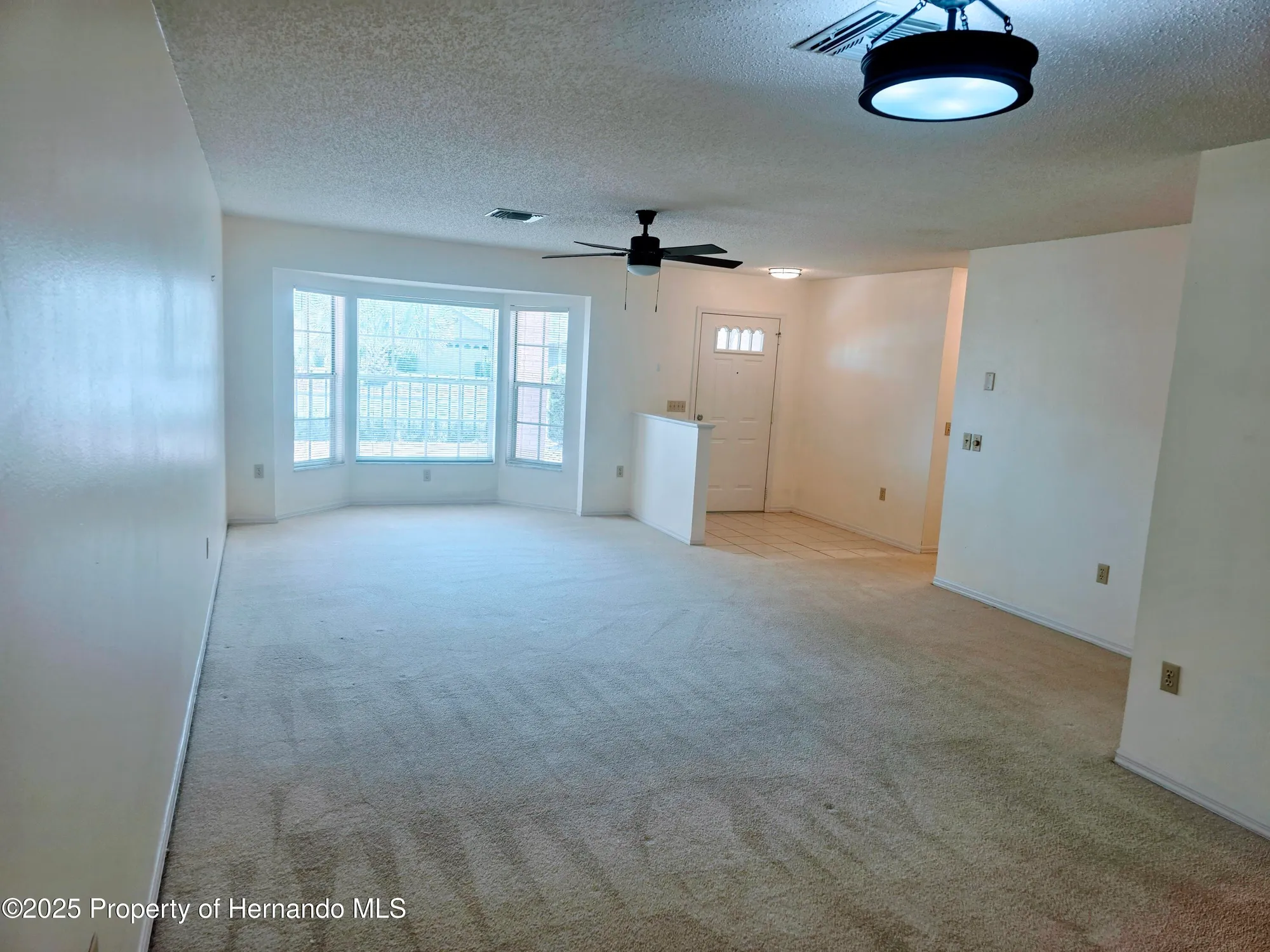 Property Slideshow image 6 of 46 | 9843 saint joseph ct, New Port Richey, FL, 34655