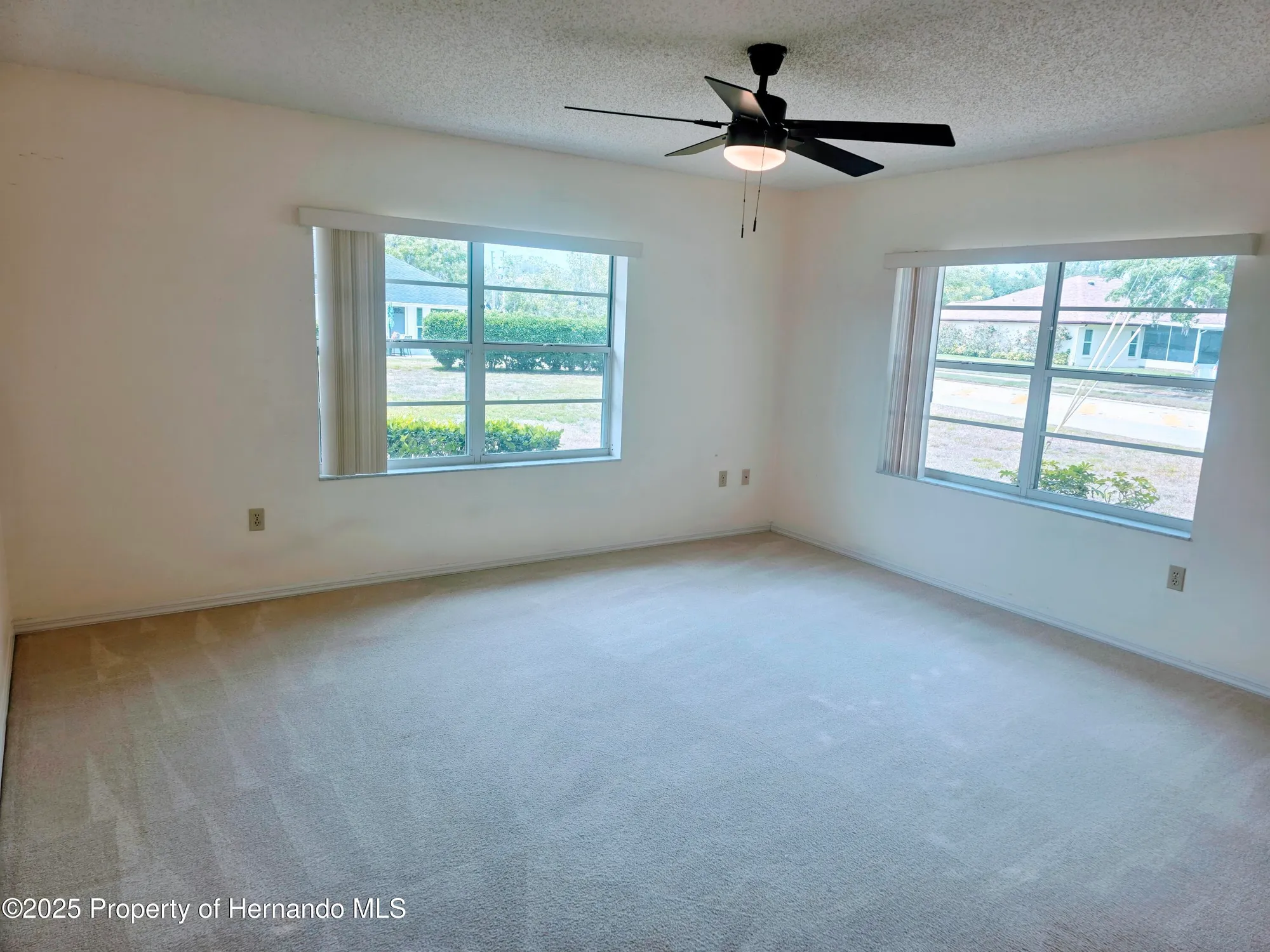 Property Slideshow image 7 of 46 | 9843 saint joseph ct, New Port Richey, FL, 34655