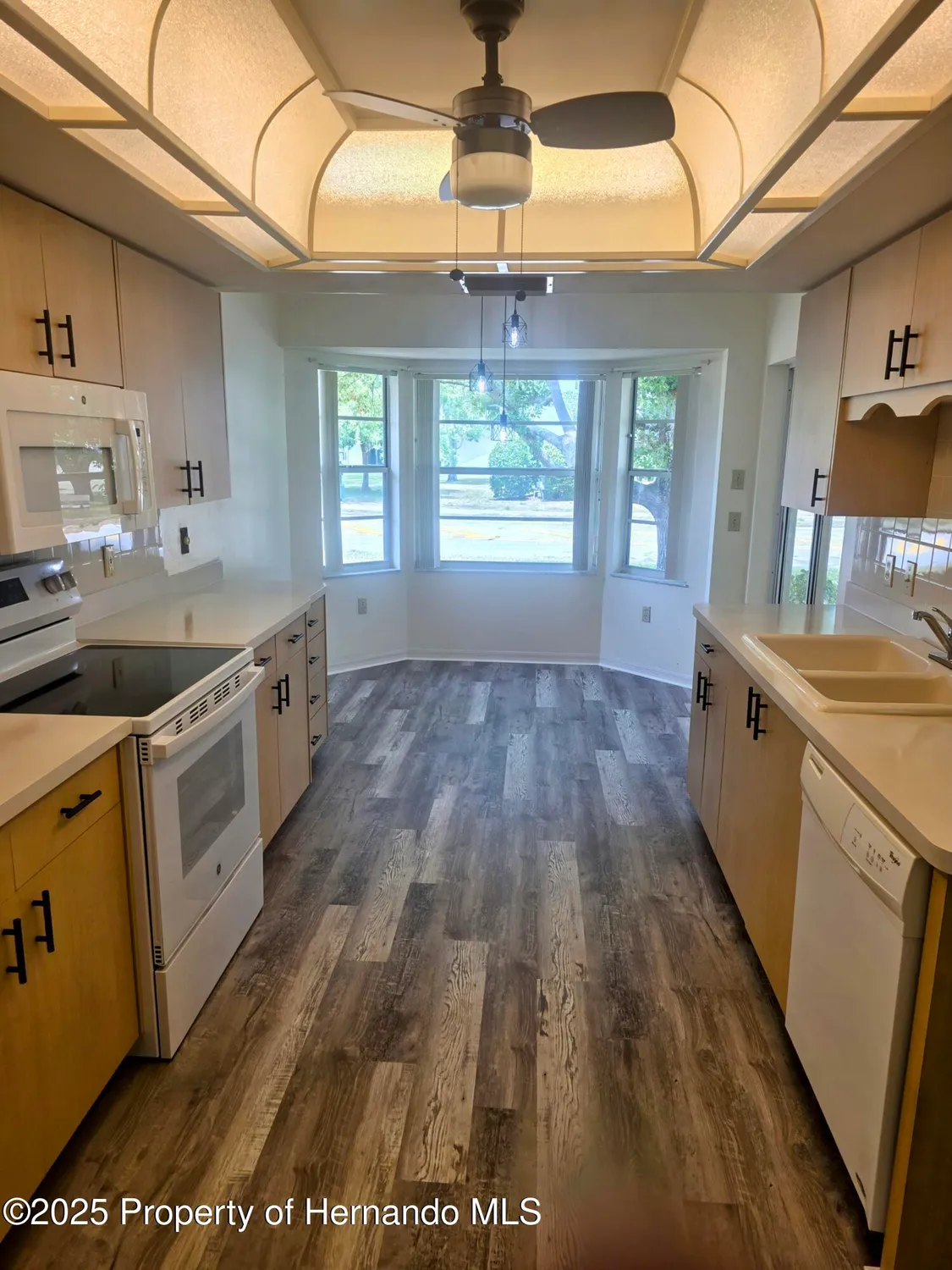 Property Slideshow image 9 of 46 | 9843 saint joseph ct, New Port Richey, FL, 34655