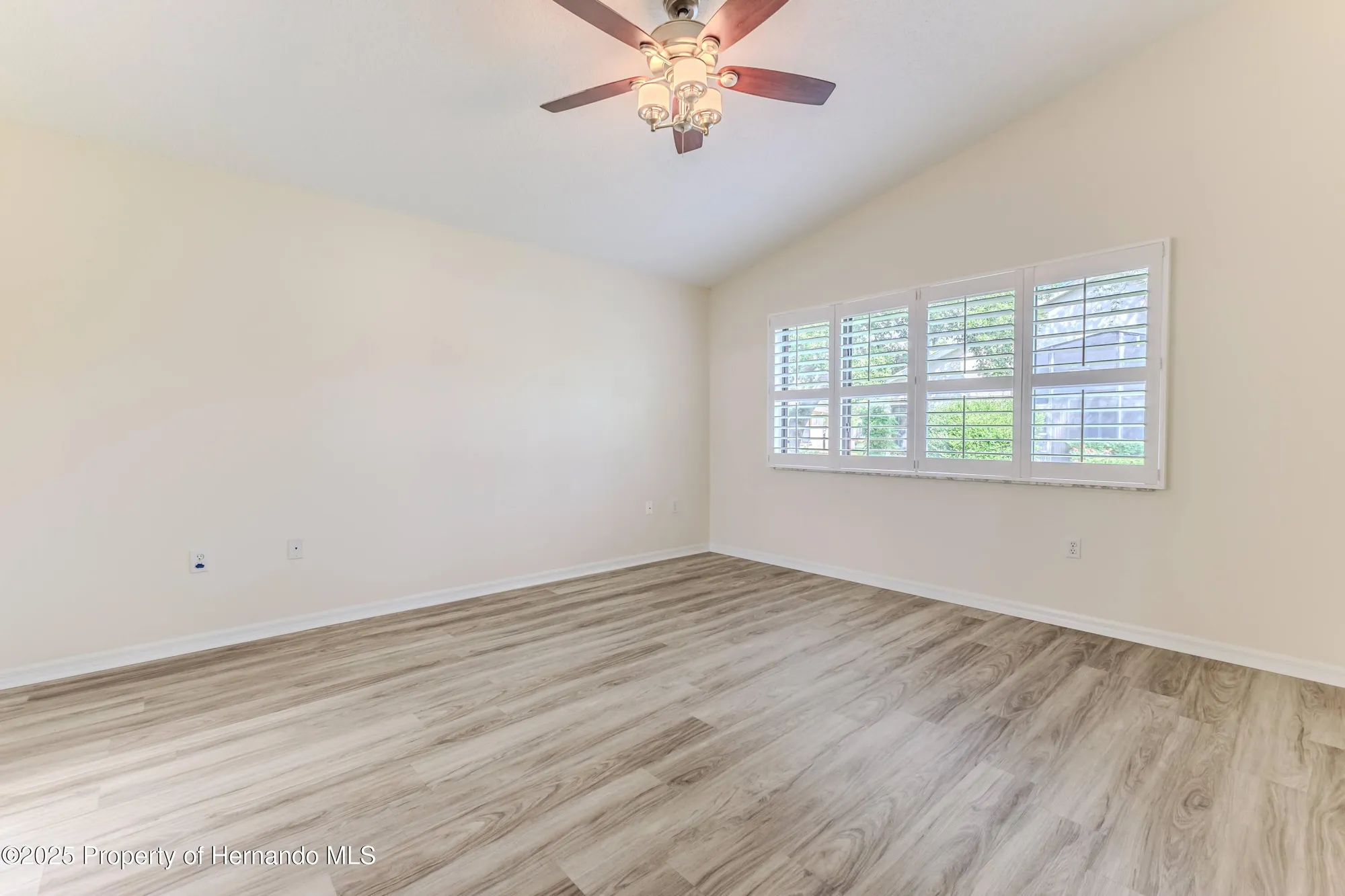 Property Slideshow image 19 of 39 | 1013 indigo run ct, Spring Hill, FL, 34609