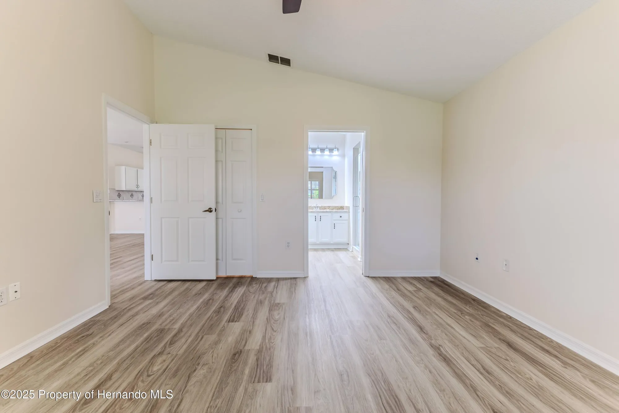 Property Slideshow image 20 of 39 | 1013 indigo run ct, Spring Hill, FL, 34609