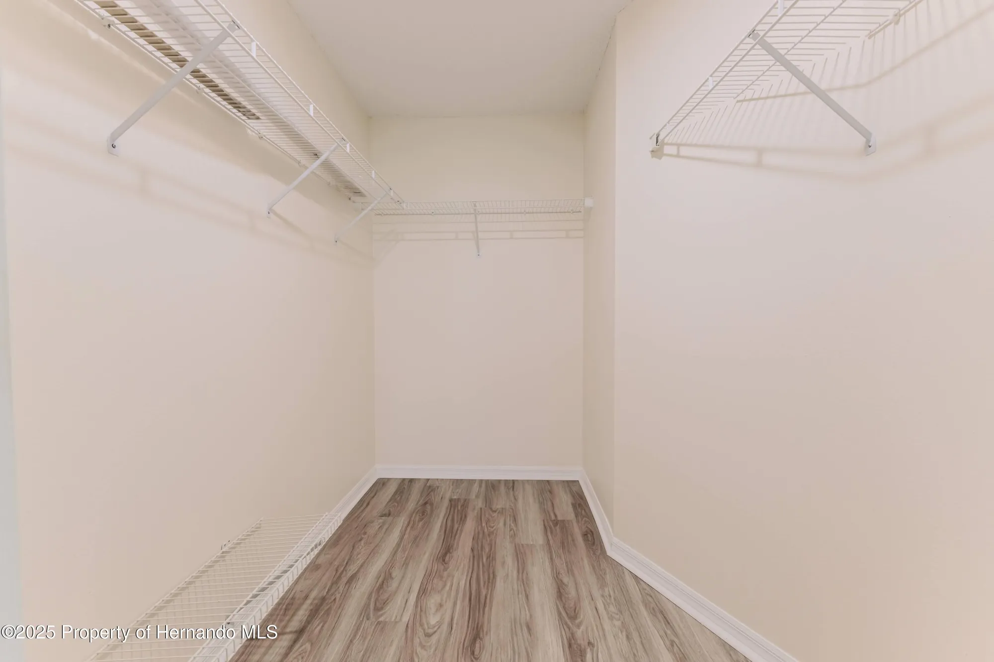 Property Slideshow image 21 of 39 | 1013 indigo run ct, Spring Hill, FL, 34609