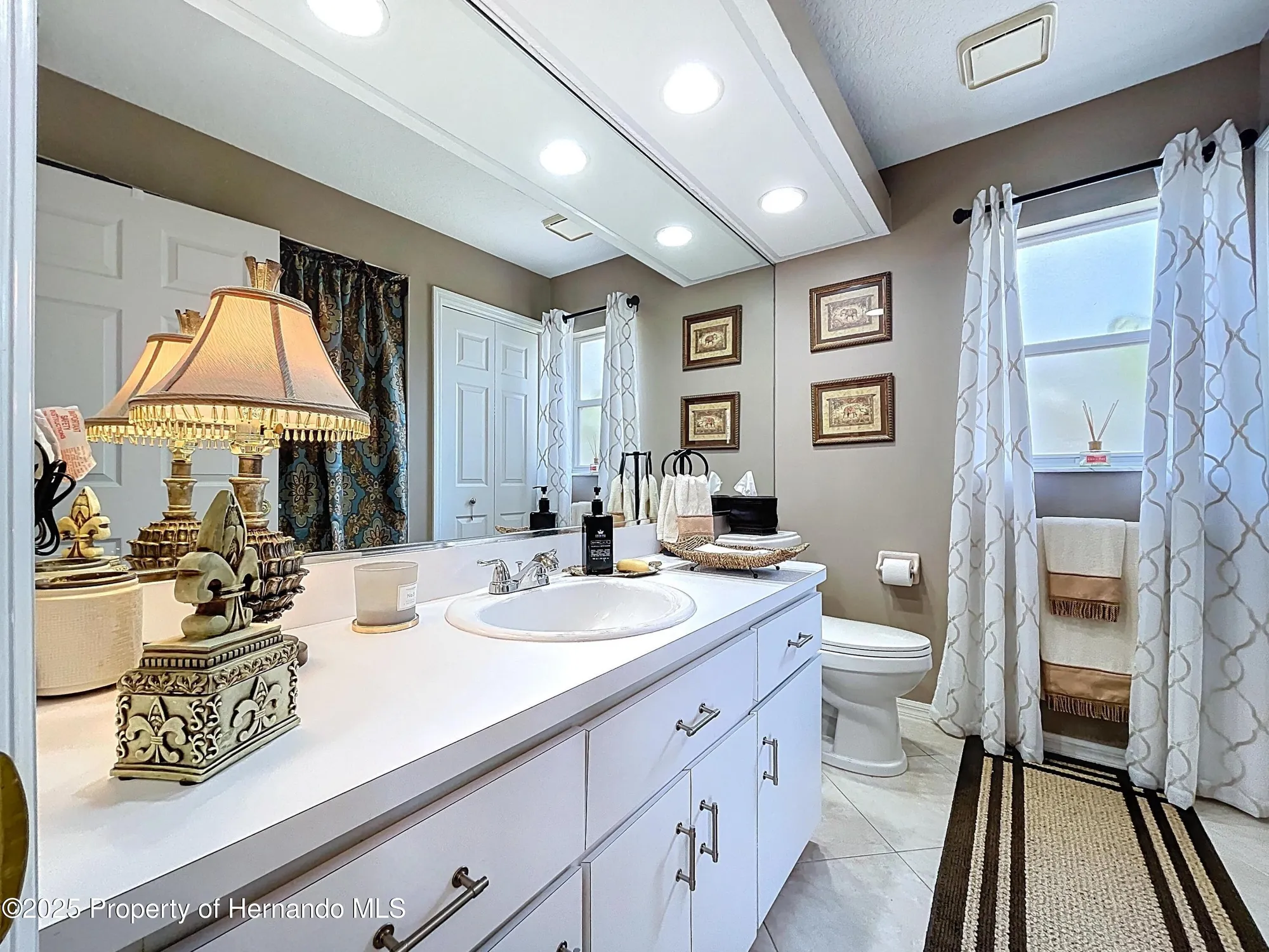 Property Slideshow image 35 of 73 | 8420 maybelle dr, Weeki Wachee, FL, 34613