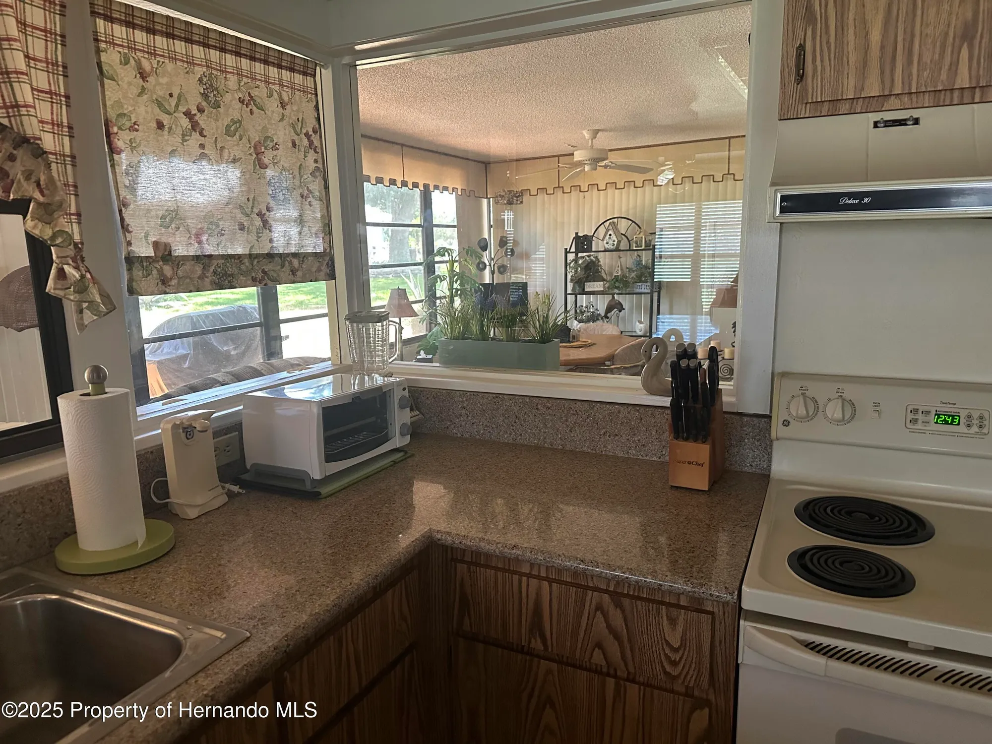 Property Slideshow image 15 of 50 | 2351 palm springs ct, Spring Hill, FL, 34606