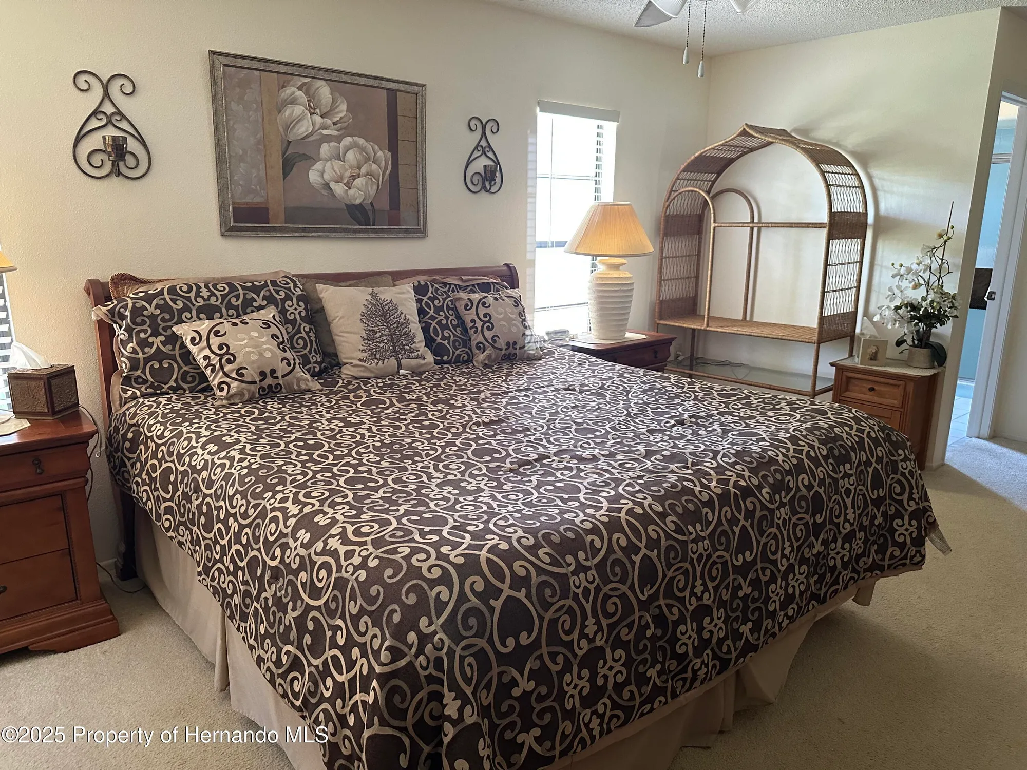 Property Slideshow image 17 of 50 | 2351 palm springs ct, Spring Hill, FL, 34606