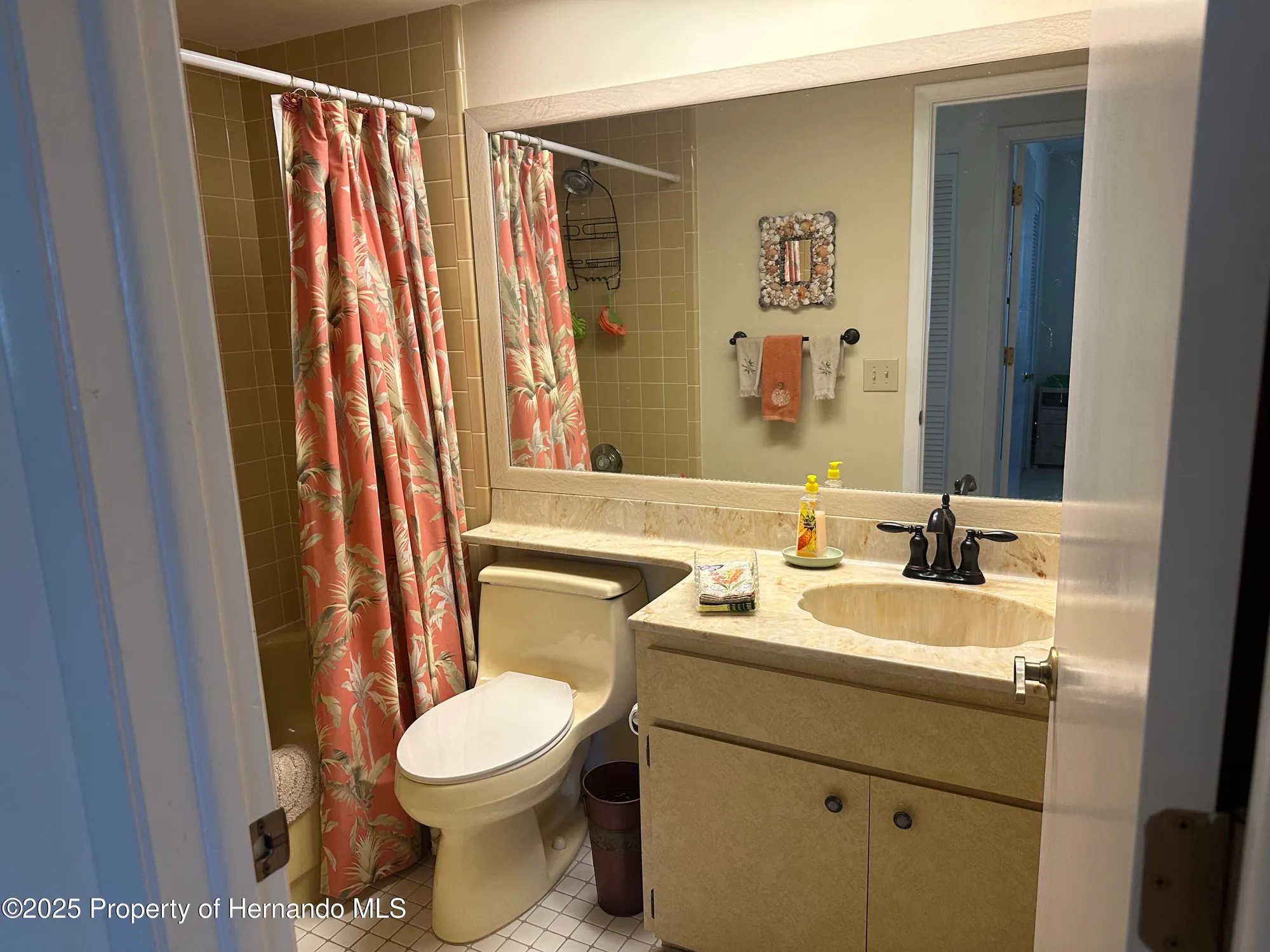 Property Slideshow image 26 of 50 | 2351 palm springs ct, Spring Hill, FL, 34606