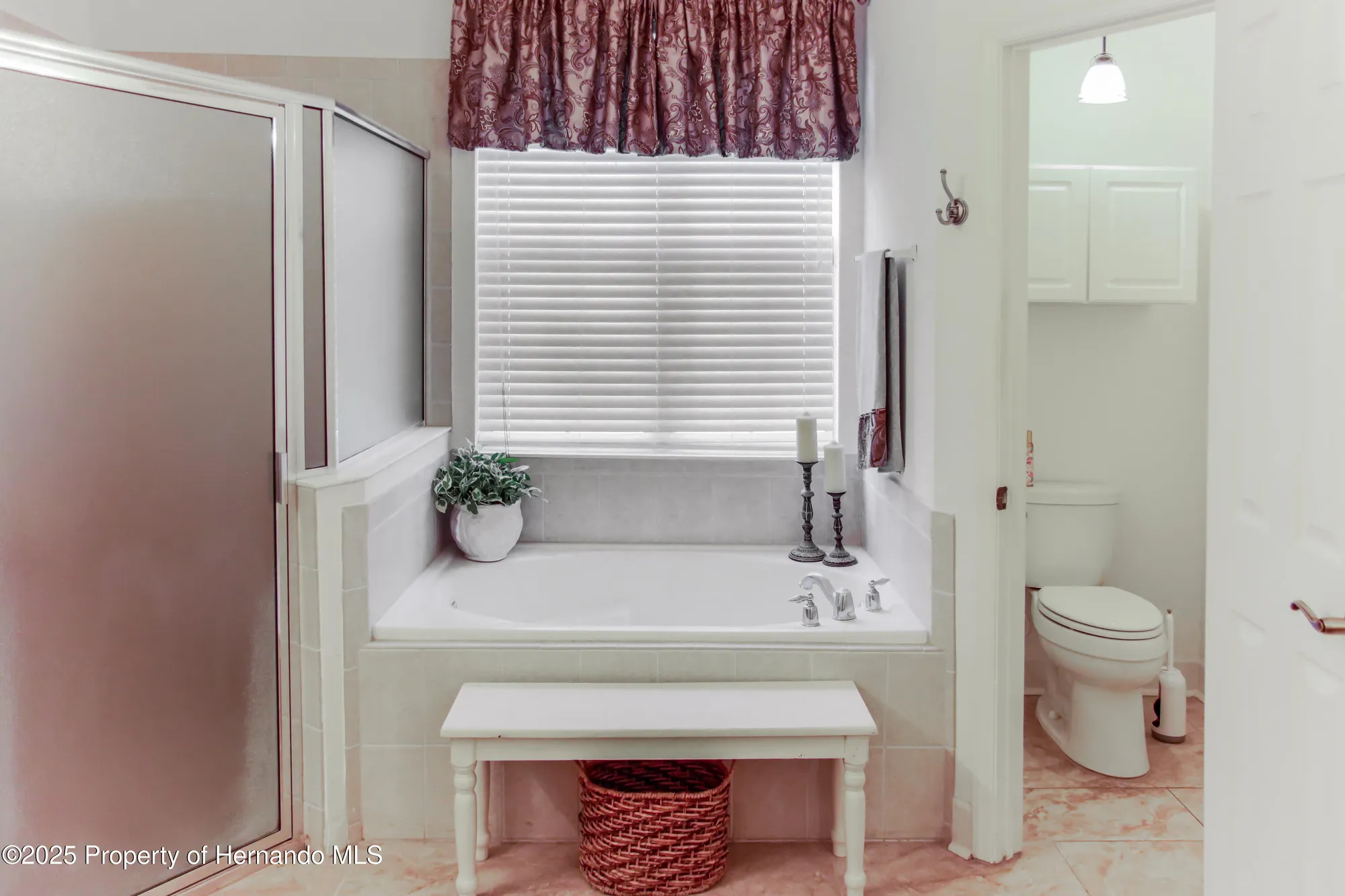 Property Slideshow image 12 of 34 | 5233 jennings trl, Brooksville, FL, 34601