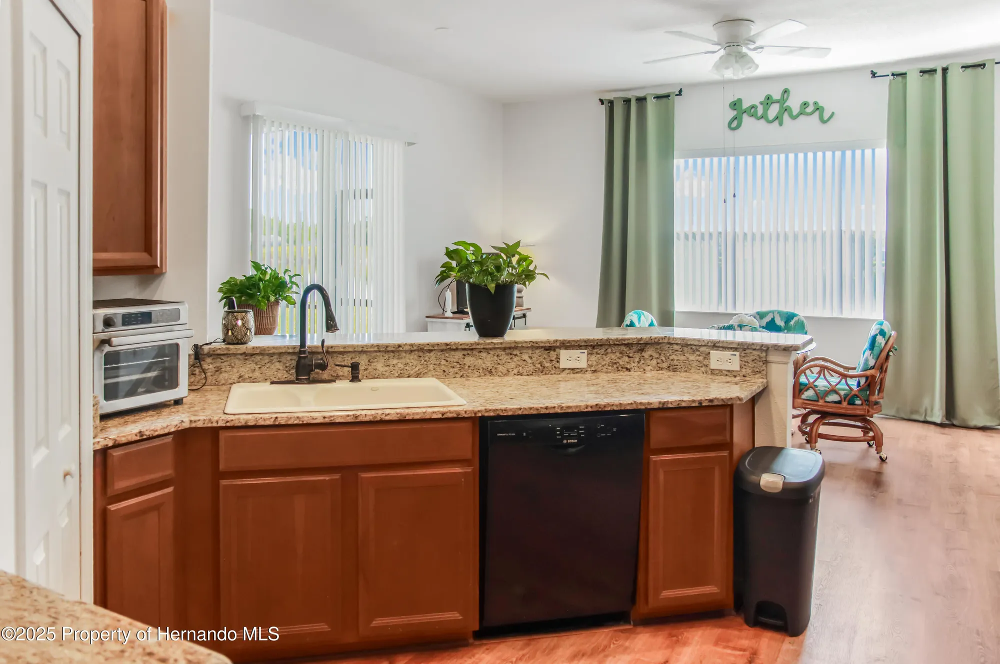 Property Slideshow image 19 of 34 | 5233 jennings trl, Brooksville, FL, 34601