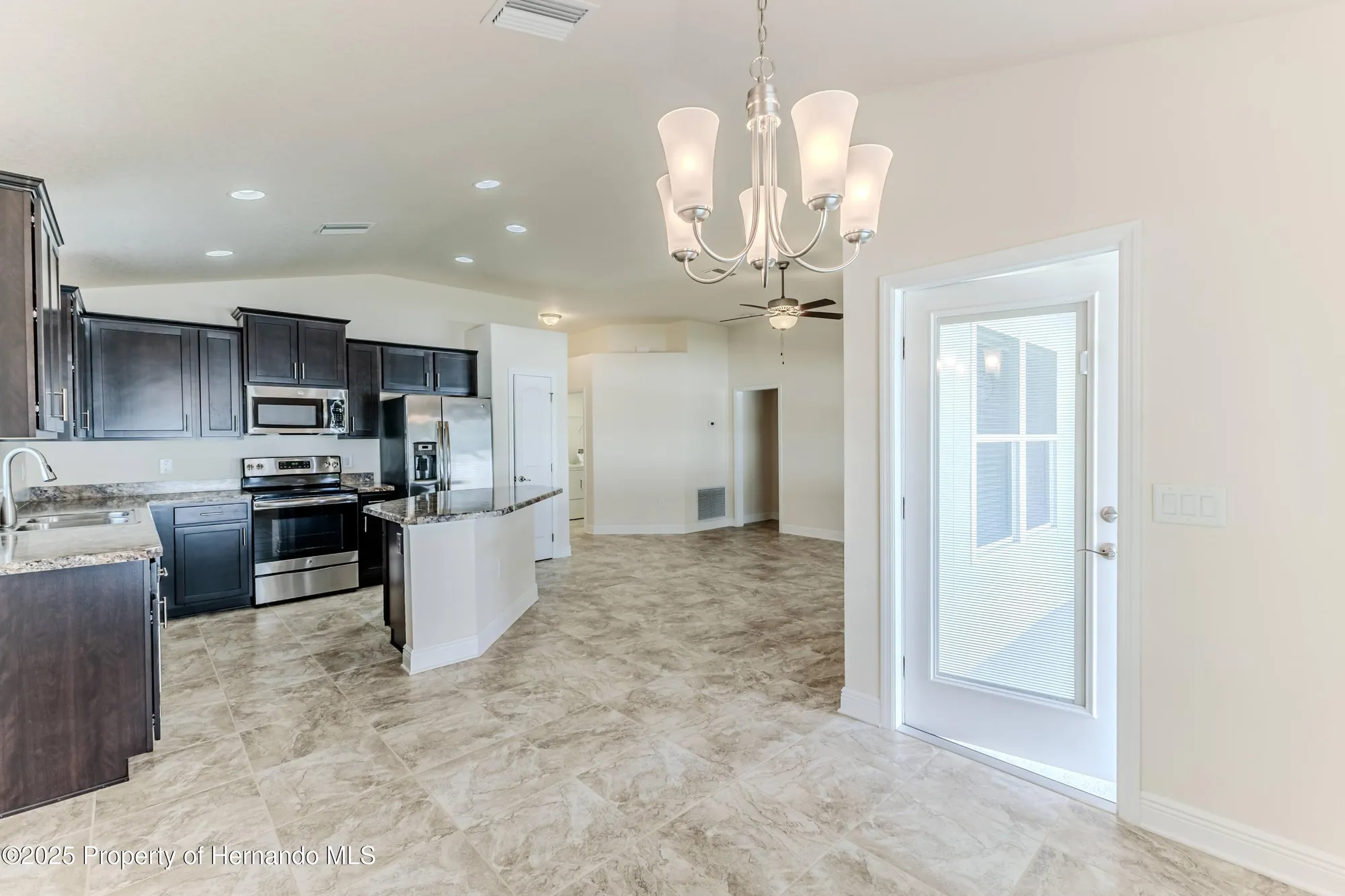 Property Slideshow image 18 of 39 | 1151 mystic ct, Spring Hill, FL, 34609