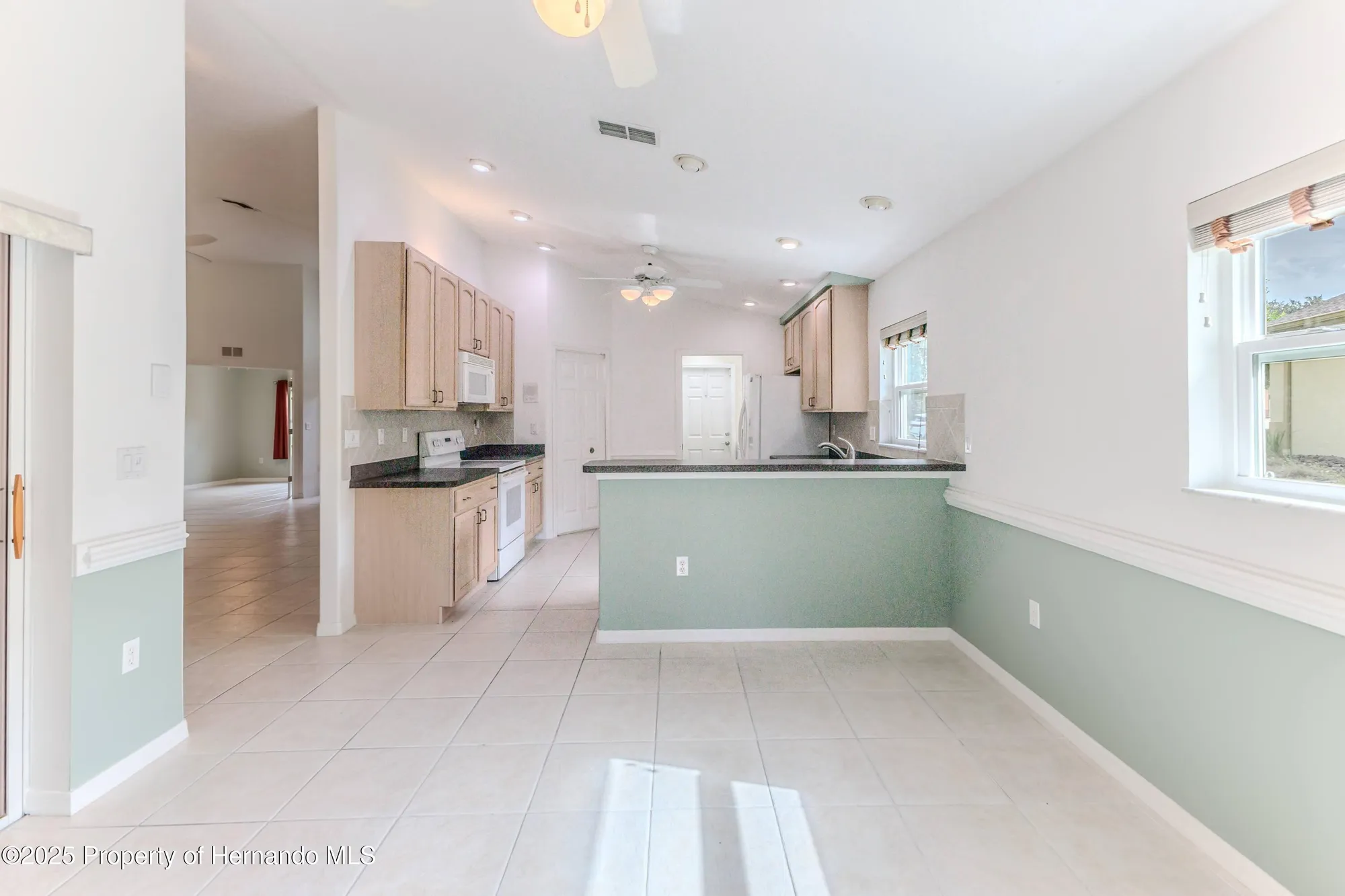 Property Slideshow image 21 of 49 | 11330 leeds dr, Spring Hill, FL, 34609