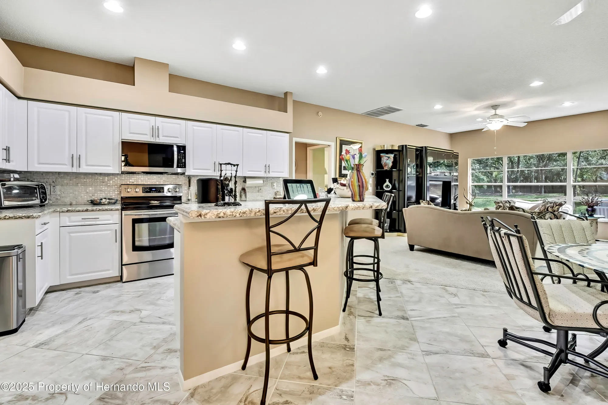 Property Slideshow image 9 of 44 | 3140 quail hollow ct, Spring Hill, FL, 34606