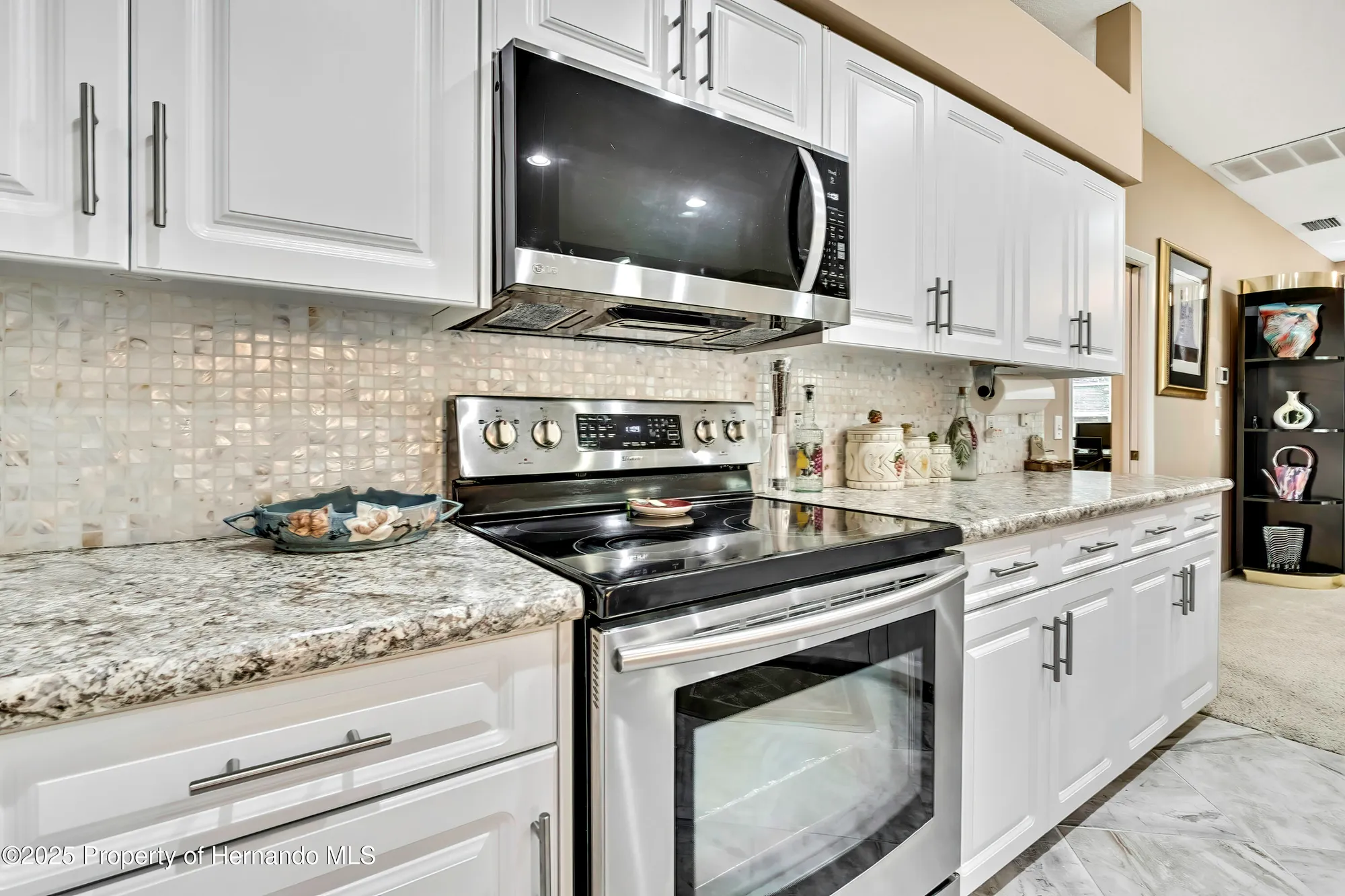 Property Slideshow image 13 of 44 | 3140 quail hollow ct, Spring Hill, FL, 34606
