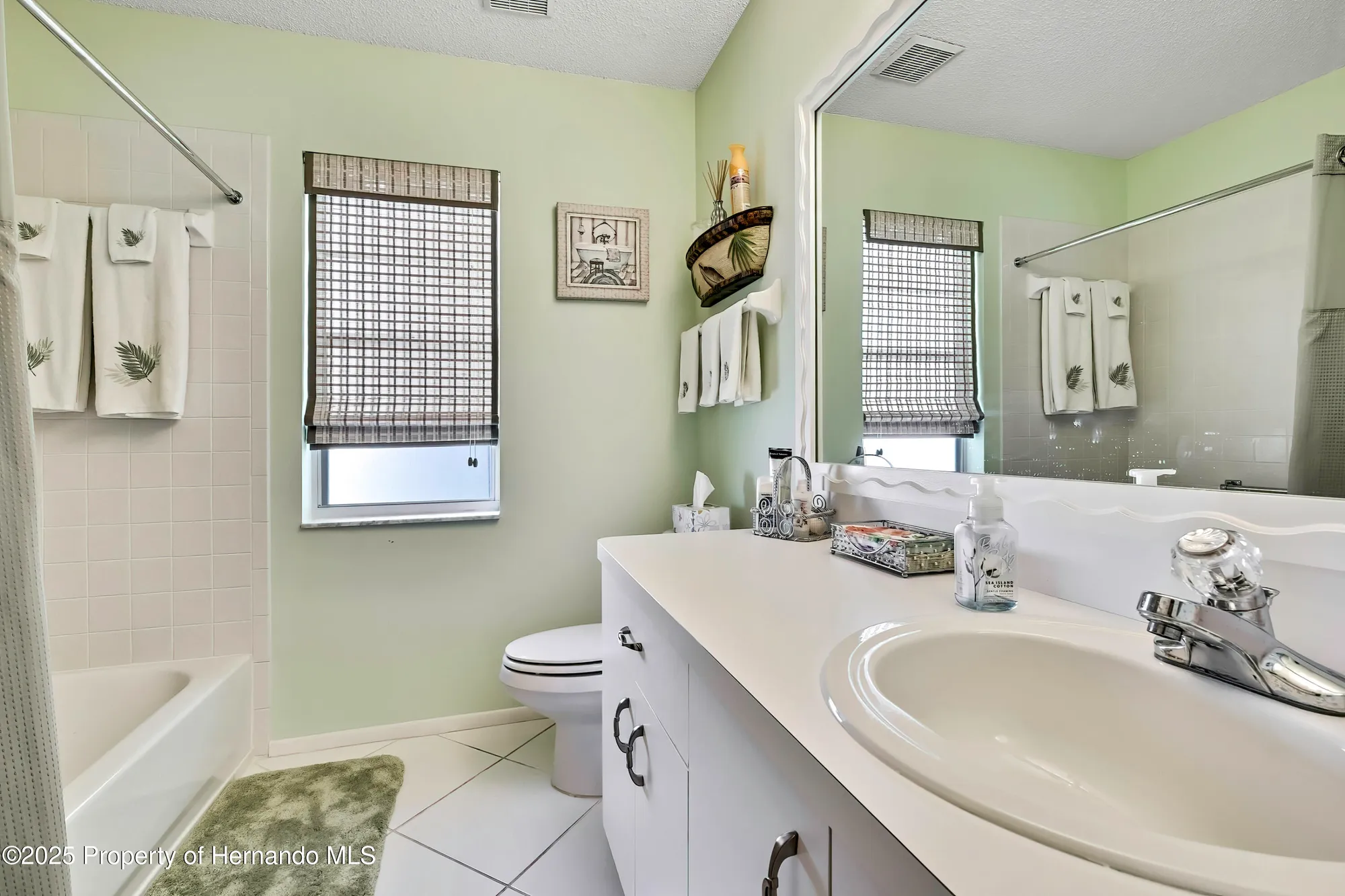 Property Slideshow image 25 of 44 | 3140 quail hollow ct, Spring Hill, FL, 34606