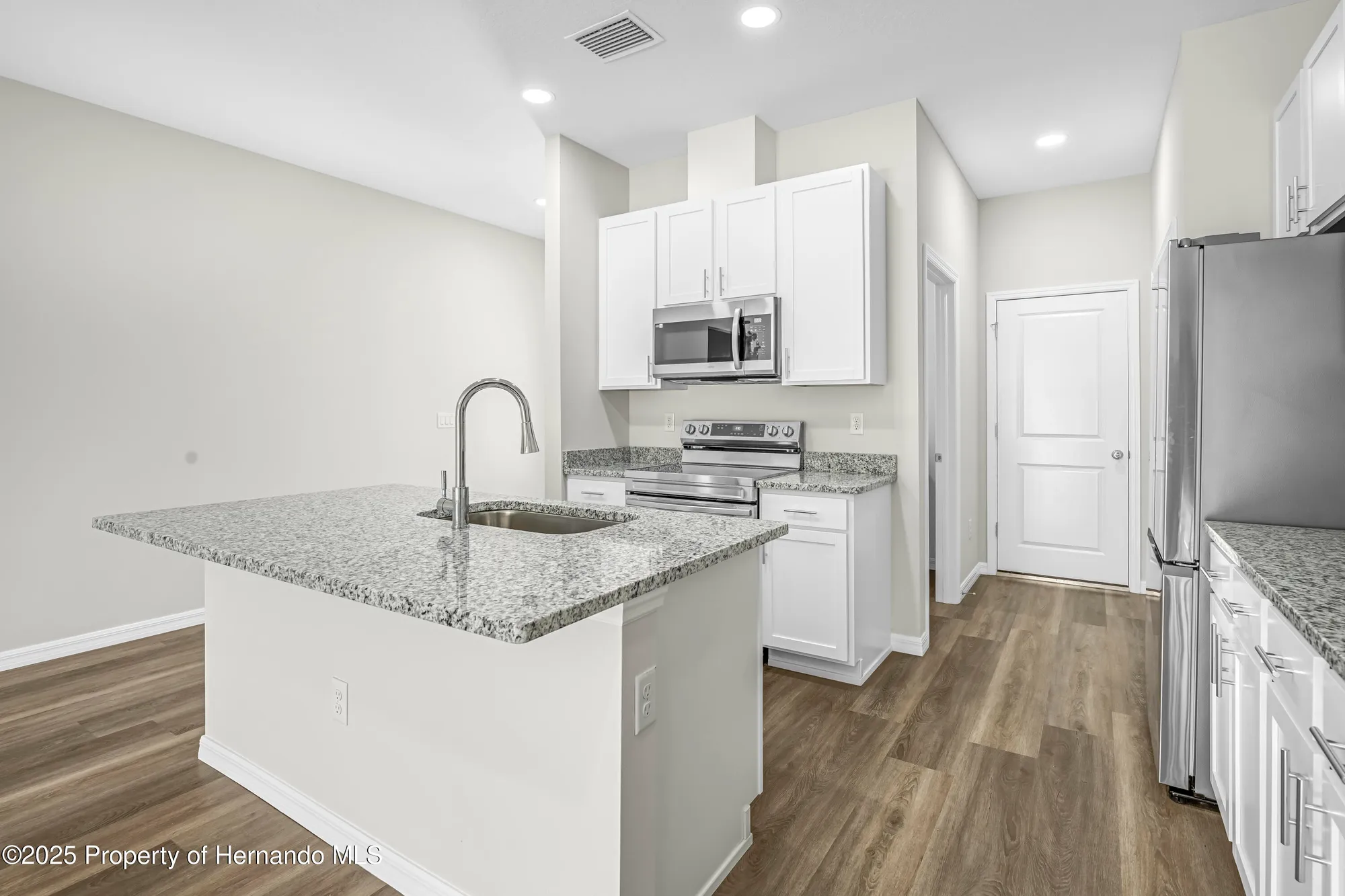 Property Slideshow image 15 of 75 | 9322 seve ct, Weeki Wachee, FL, 34613