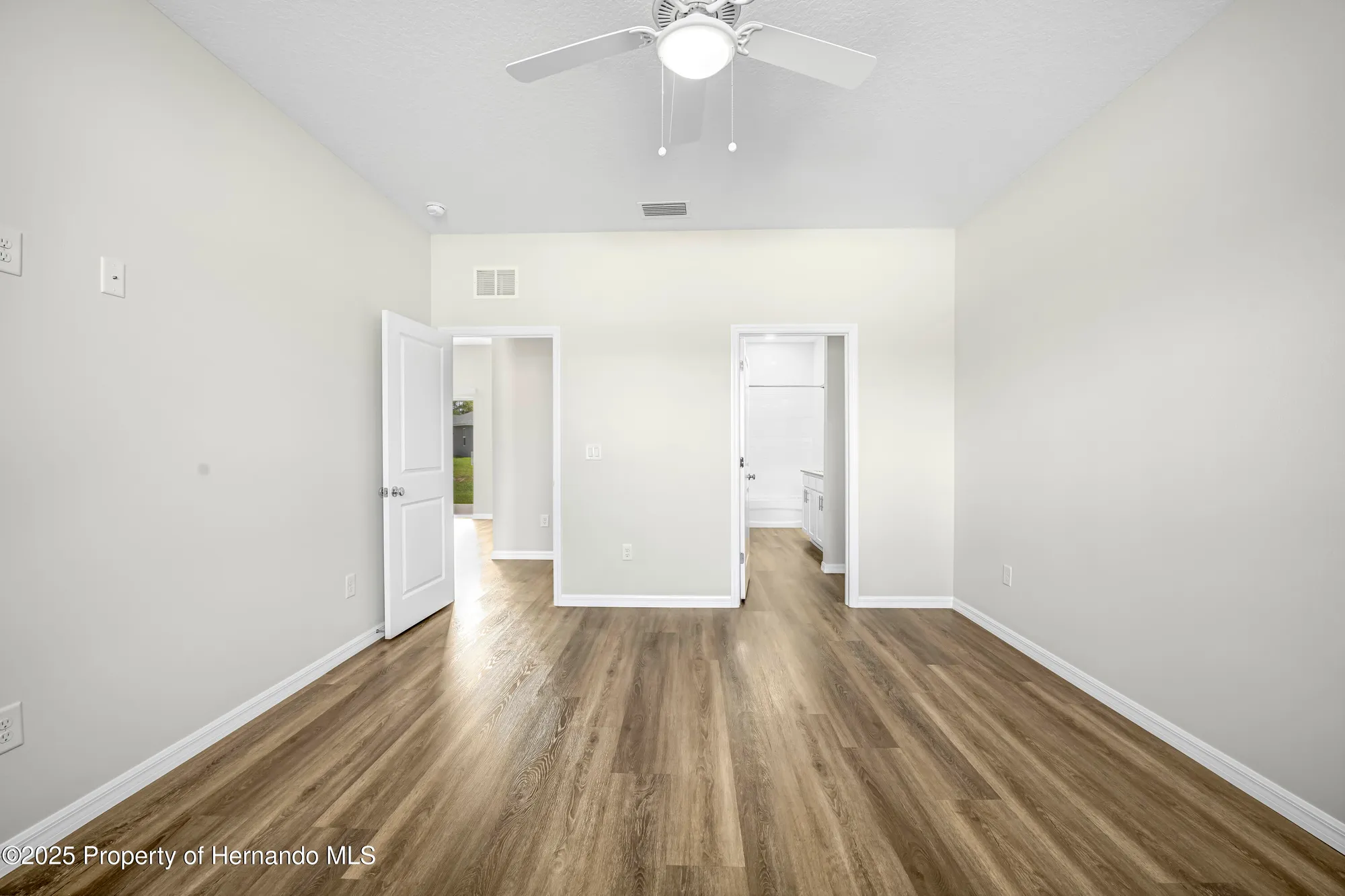 Property Slideshow image 33 of 75 | 9322 seve ct, Weeki Wachee, FL, 34613