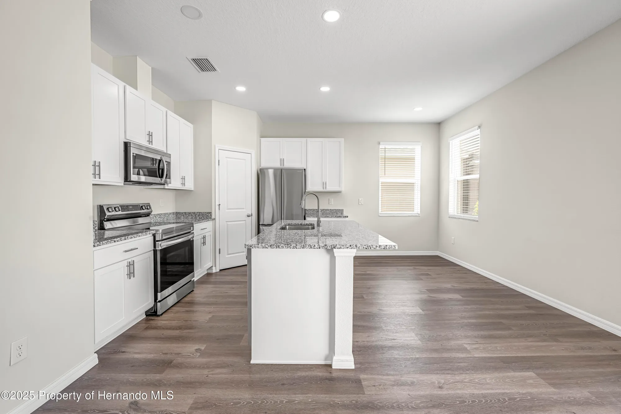 Property Slideshow image 9 of 79 | 9081 wade st, Weeki Wachee, FL, 34613