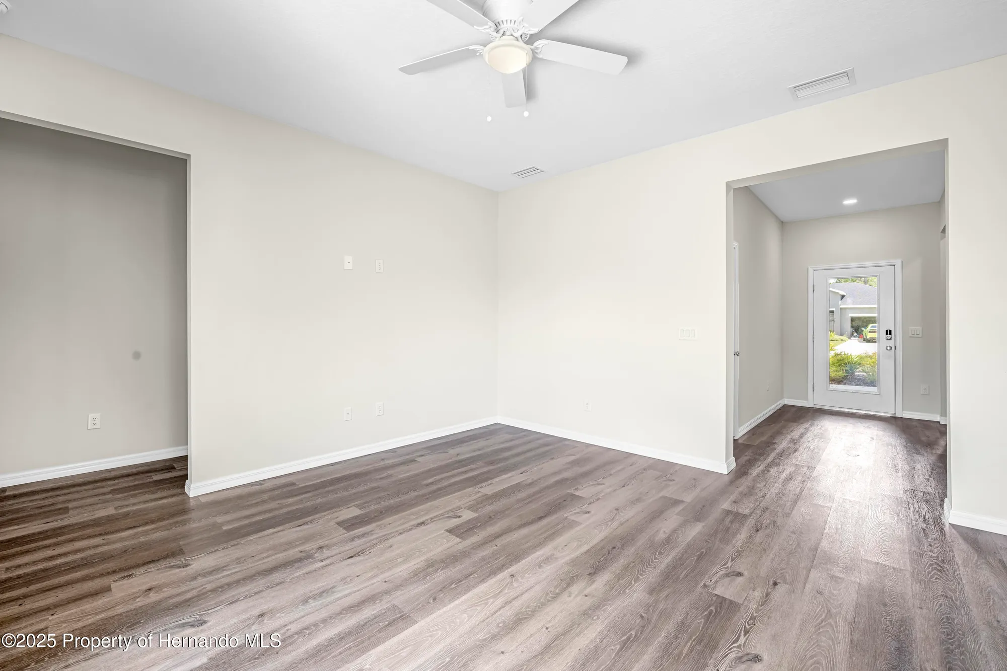 Property Slideshow image 21 of 79 | 9081 wade st, Weeki Wachee, FL, 34613