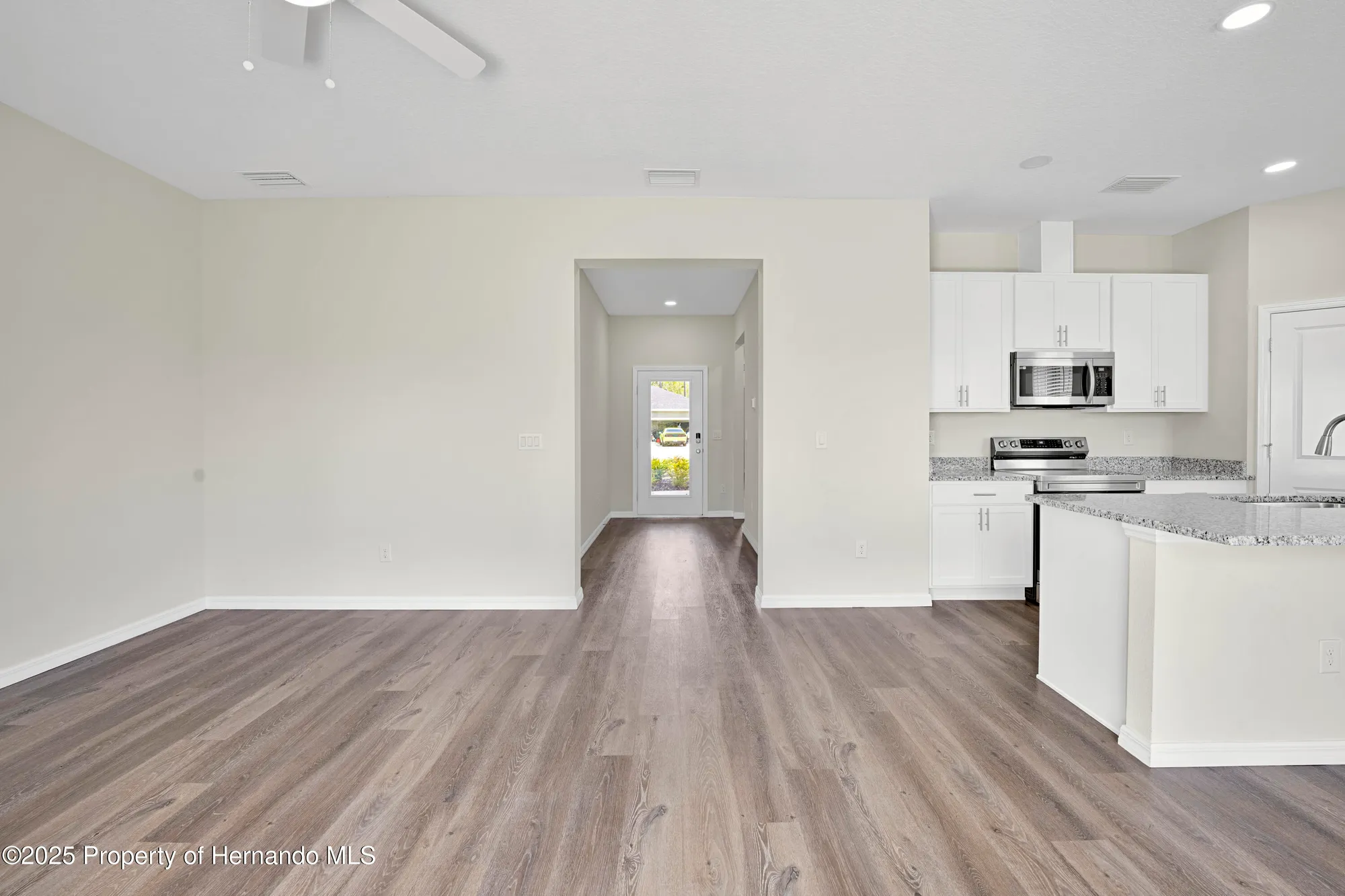 Property Slideshow image 22 of 79 | 9081 wade st, Weeki Wachee, FL, 34613