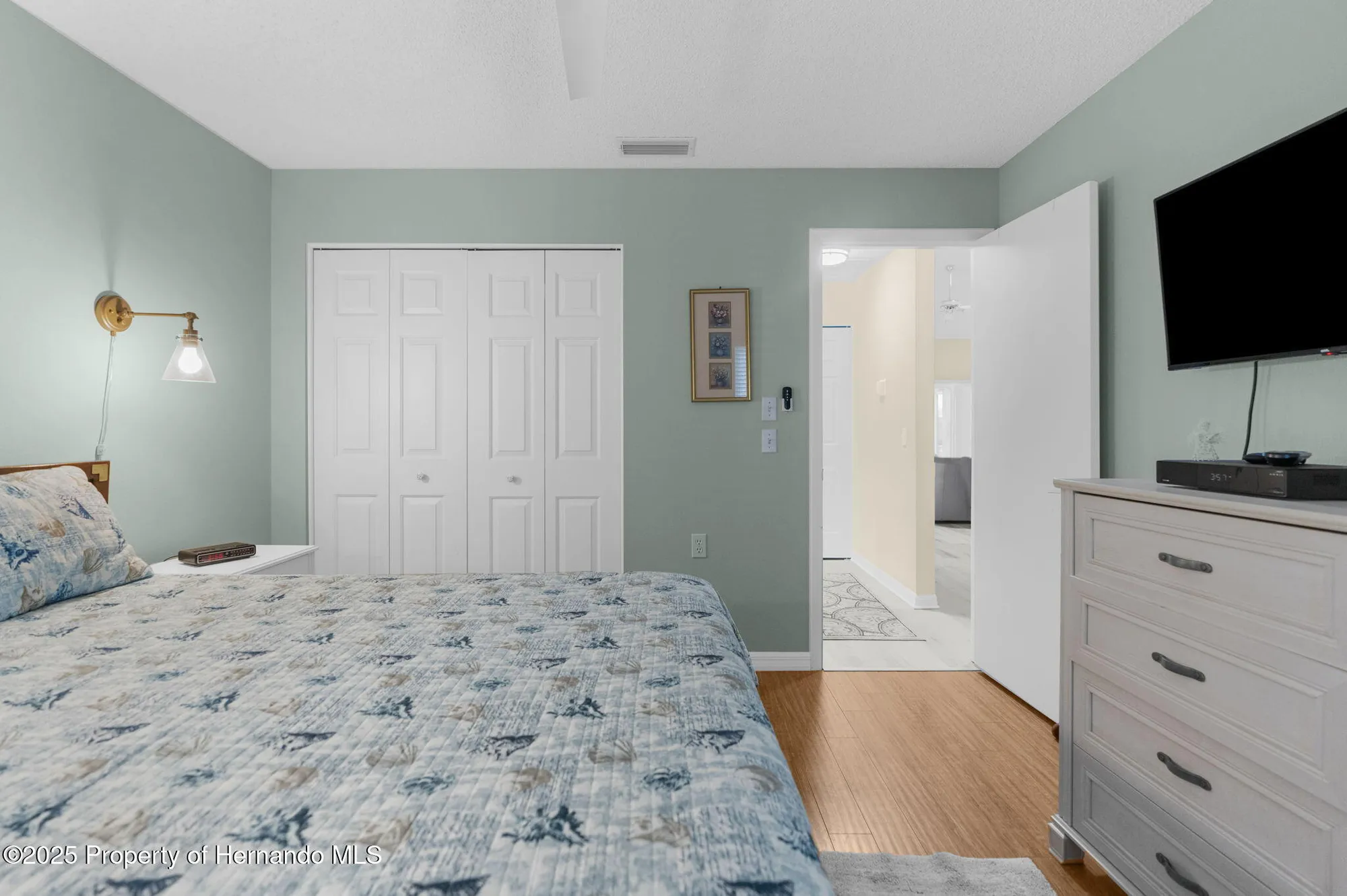 Property Slideshow image 18 of 28 | 2047 springmeadow dr, Spring Hill, FL, 34606