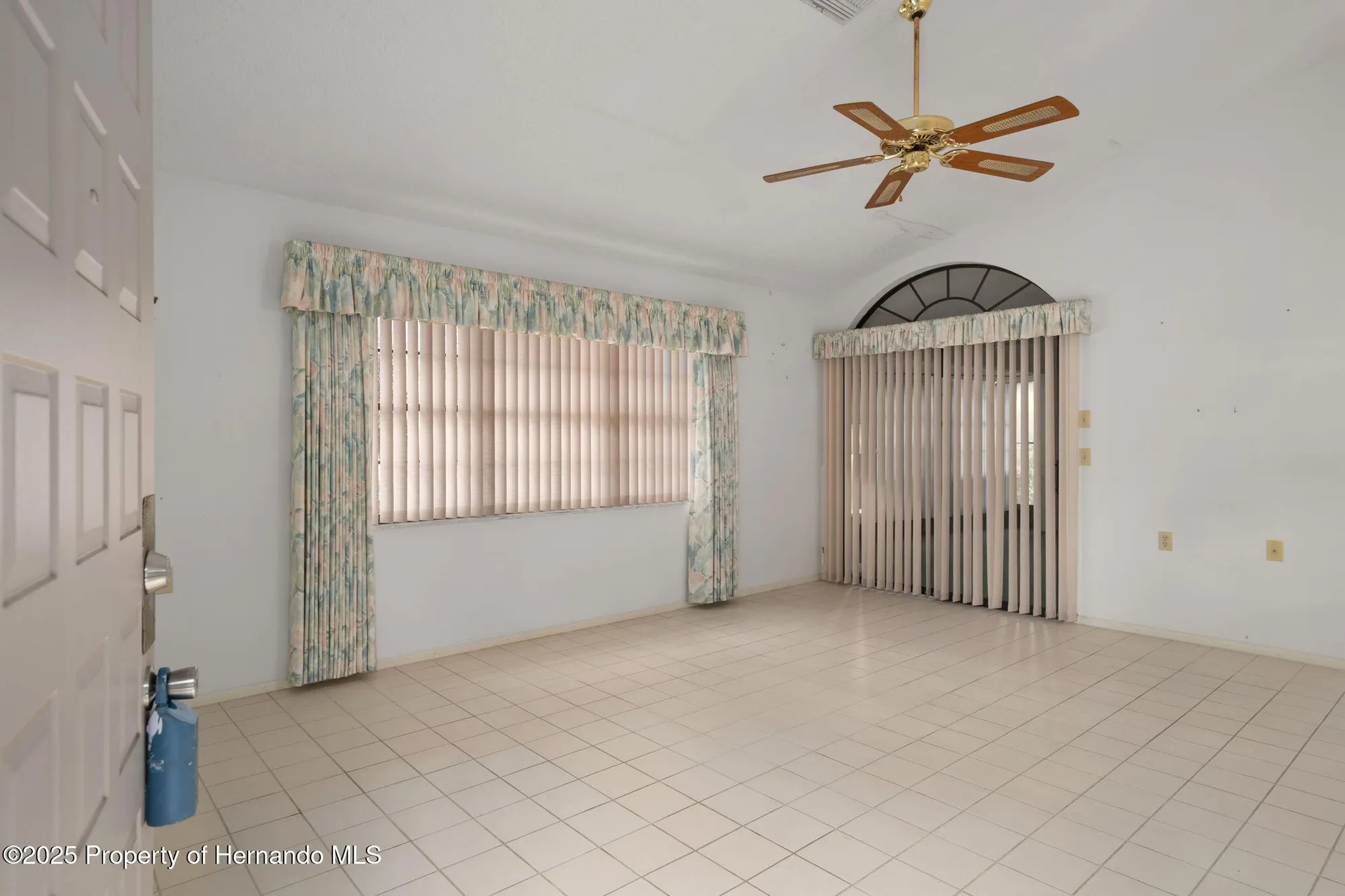 Property Slideshow image 6 of 88 | 6736 oak cluster cir, Spring Hill, FL, 34606