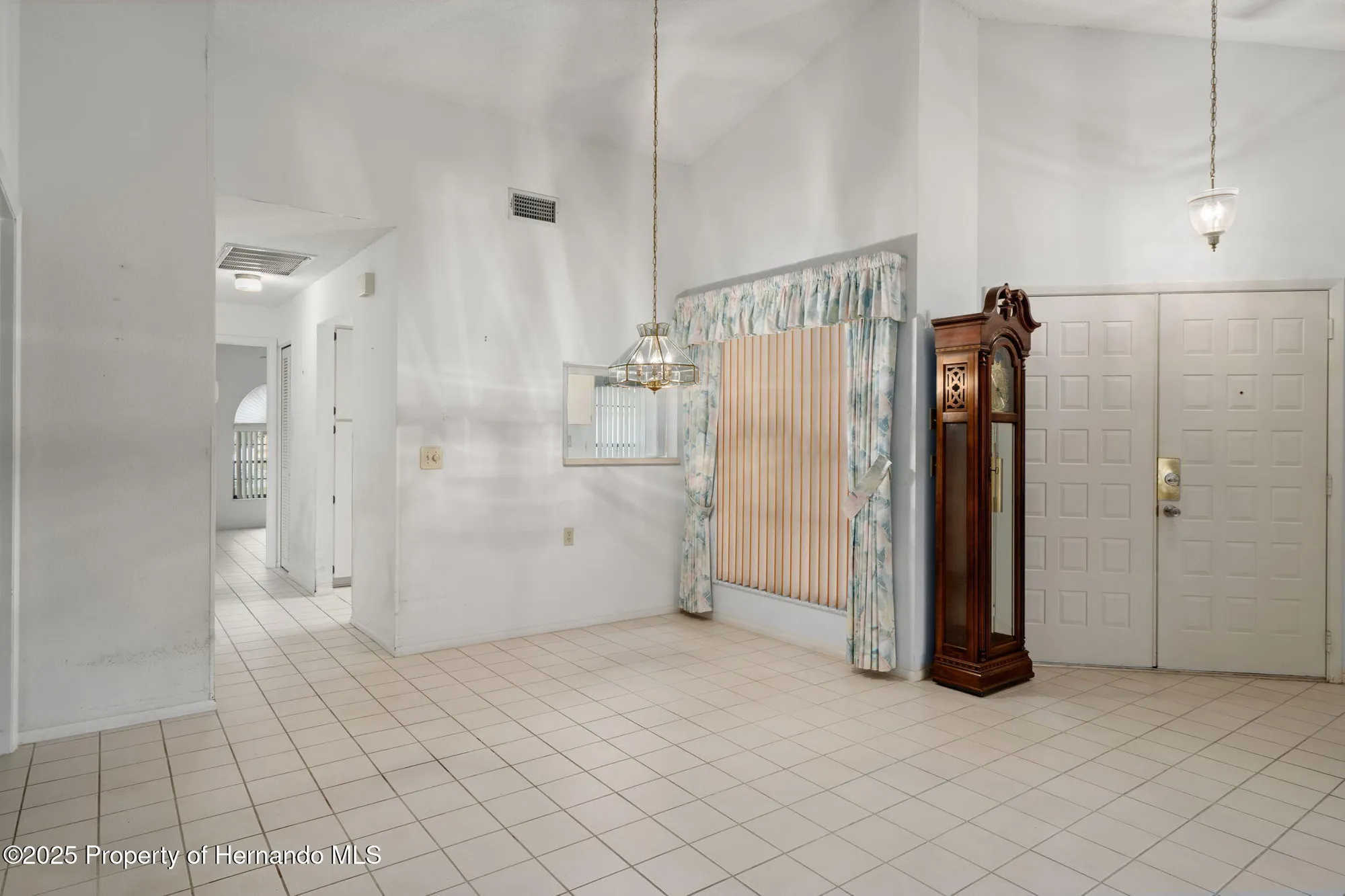 Property Slideshow image 12 of 88 | 6736 oak cluster cir, Spring Hill, FL, 34606