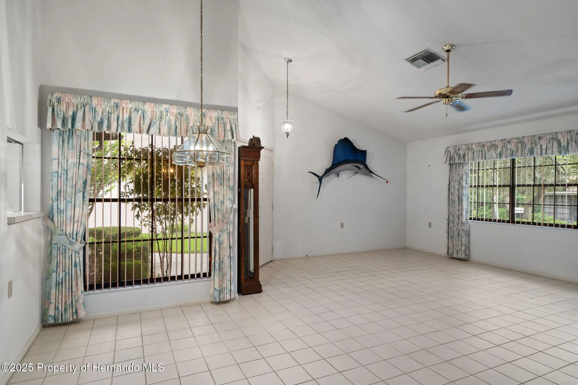 Property Slideshow image 15 of 88 | 6736 oak cluster cir, Spring Hill, FL, 34606