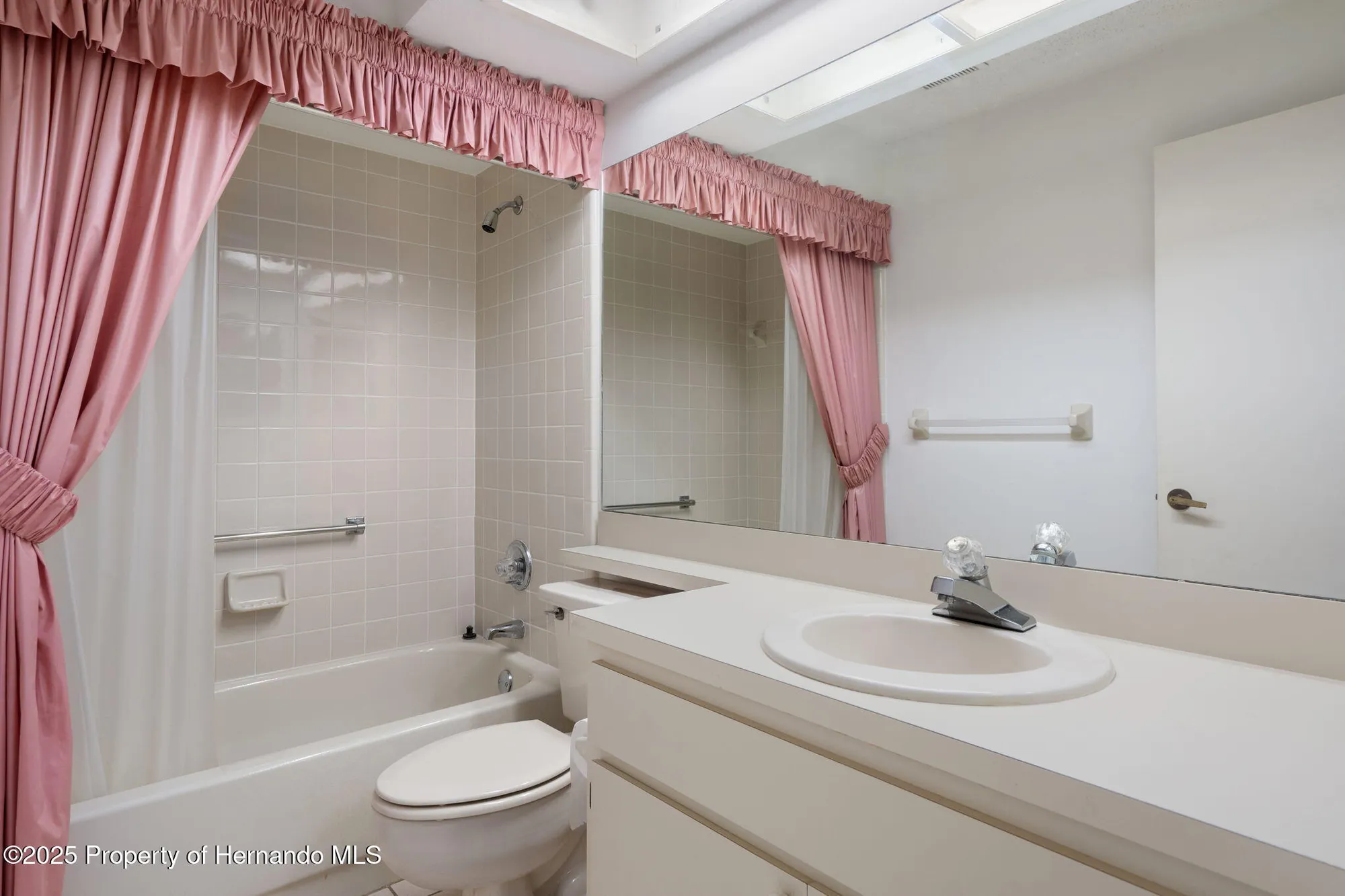 Property Slideshow image 20 of 88 | 6736 oak cluster cir, Spring Hill, FL, 34606