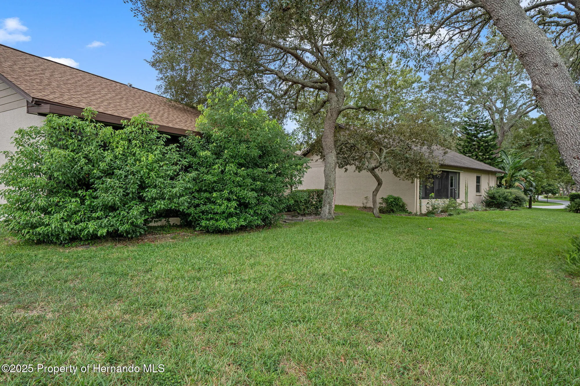 Property Slideshow image 38 of 88 | 6736 oak cluster cir, Spring Hill, FL, 34606
