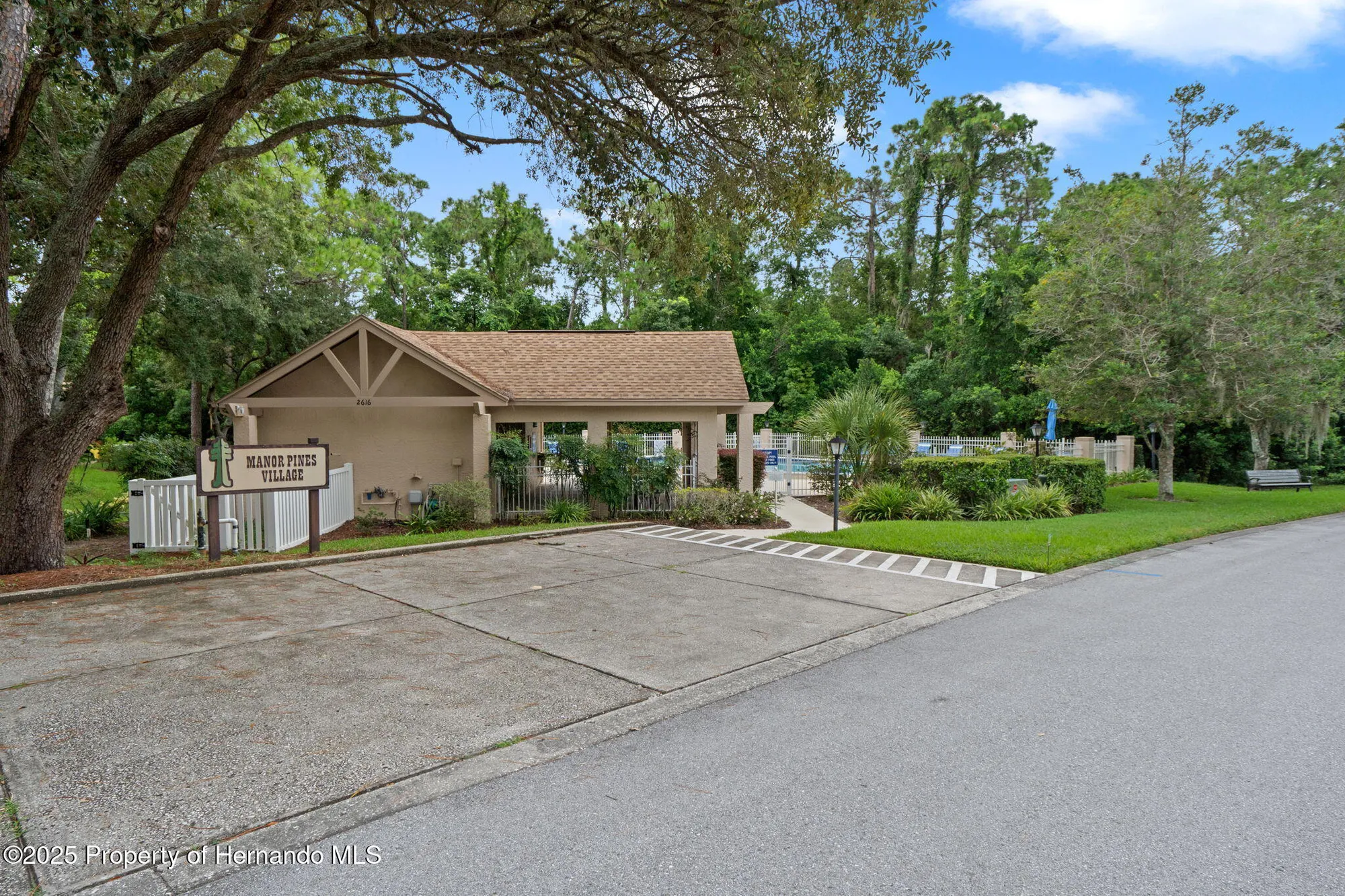 Property Slideshow image 43 of 88 | 6736 oak cluster cir, Spring Hill, FL, 34606