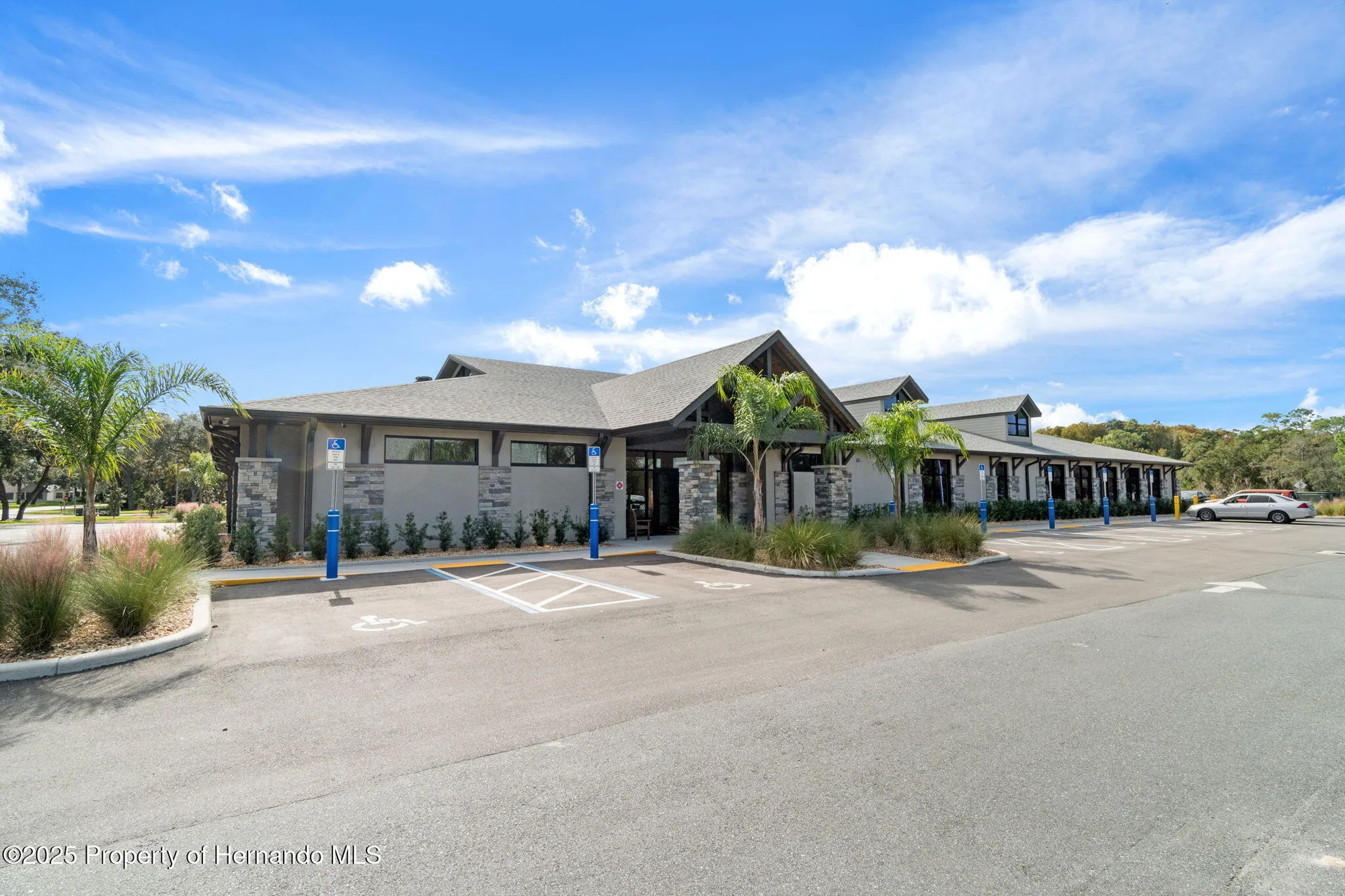 Property Slideshow image 71 of 88 | 6736 oak cluster cir, Spring Hill, FL, 34606