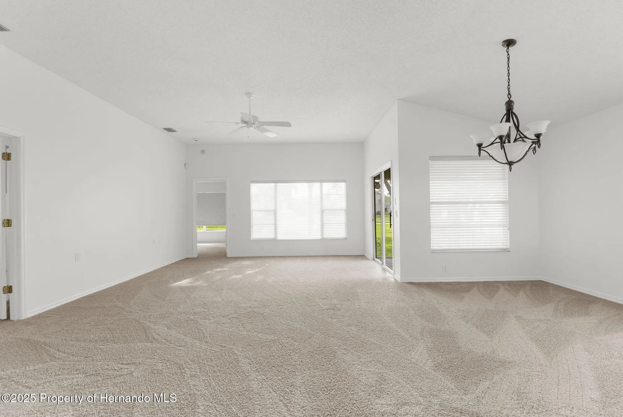 Property Slideshow image 6 of 31 | 7490 bridgewater ln, Spring Hill, FL, 34606