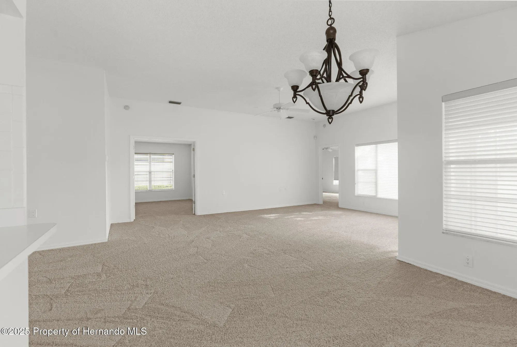 Property Slideshow image 9 of 31 | 7490 bridgewater ln, Spring Hill, FL, 34606