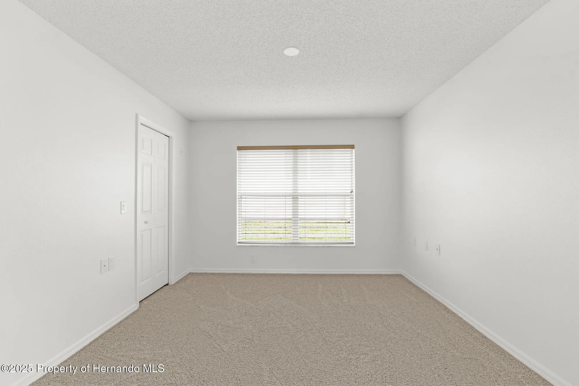 Property Slideshow image 10 of 31 | 7490 bridgewater ln, Spring Hill, FL, 34606