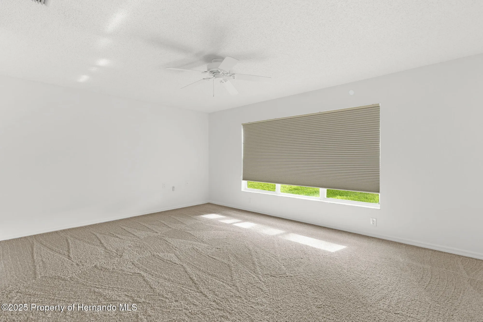Property Slideshow image 14 of 31 | 7490 bridgewater ln, Spring Hill, FL, 34606