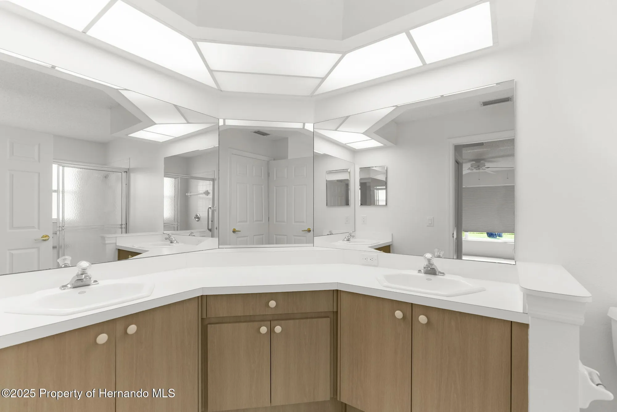 Property Slideshow image 15 of 31 | 7490 bridgewater ln, Spring Hill, FL, 34606