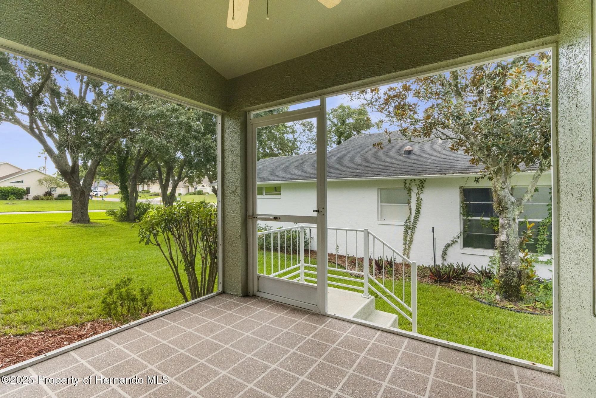 Property Slideshow image 27 of 31 | 7490 bridgewater ln, Spring Hill, FL, 34606