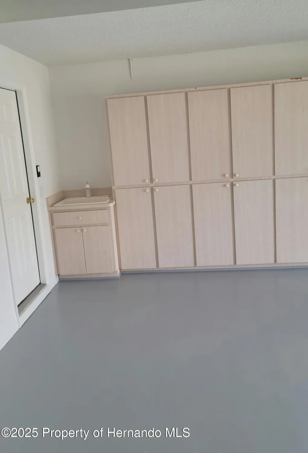 Property Slideshow image 28 of 31 | 7490 bridgewater ln, Spring Hill, FL, 34606