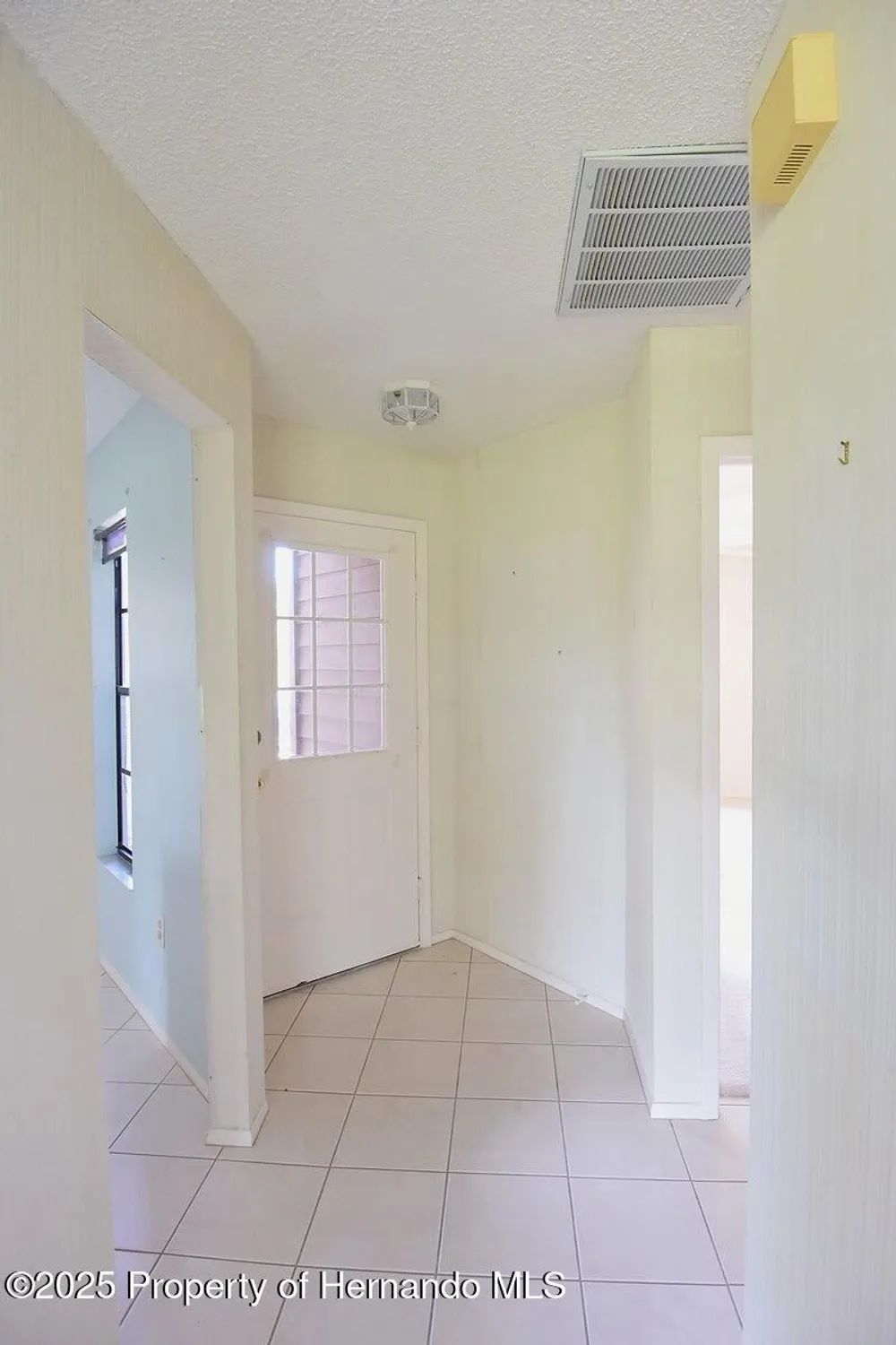 Property Slideshow image 20 of 36 | 2320 countryside dr, Spring Hill, FL, 34606