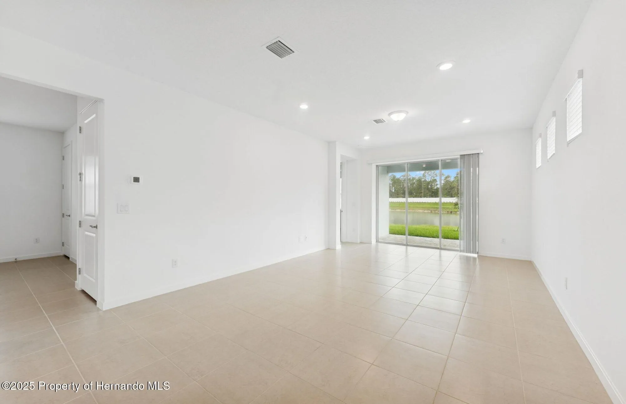 Property Slideshow image 4 of 31 | 13741 cyn rdg rd, Shady Hills, FL, 34610