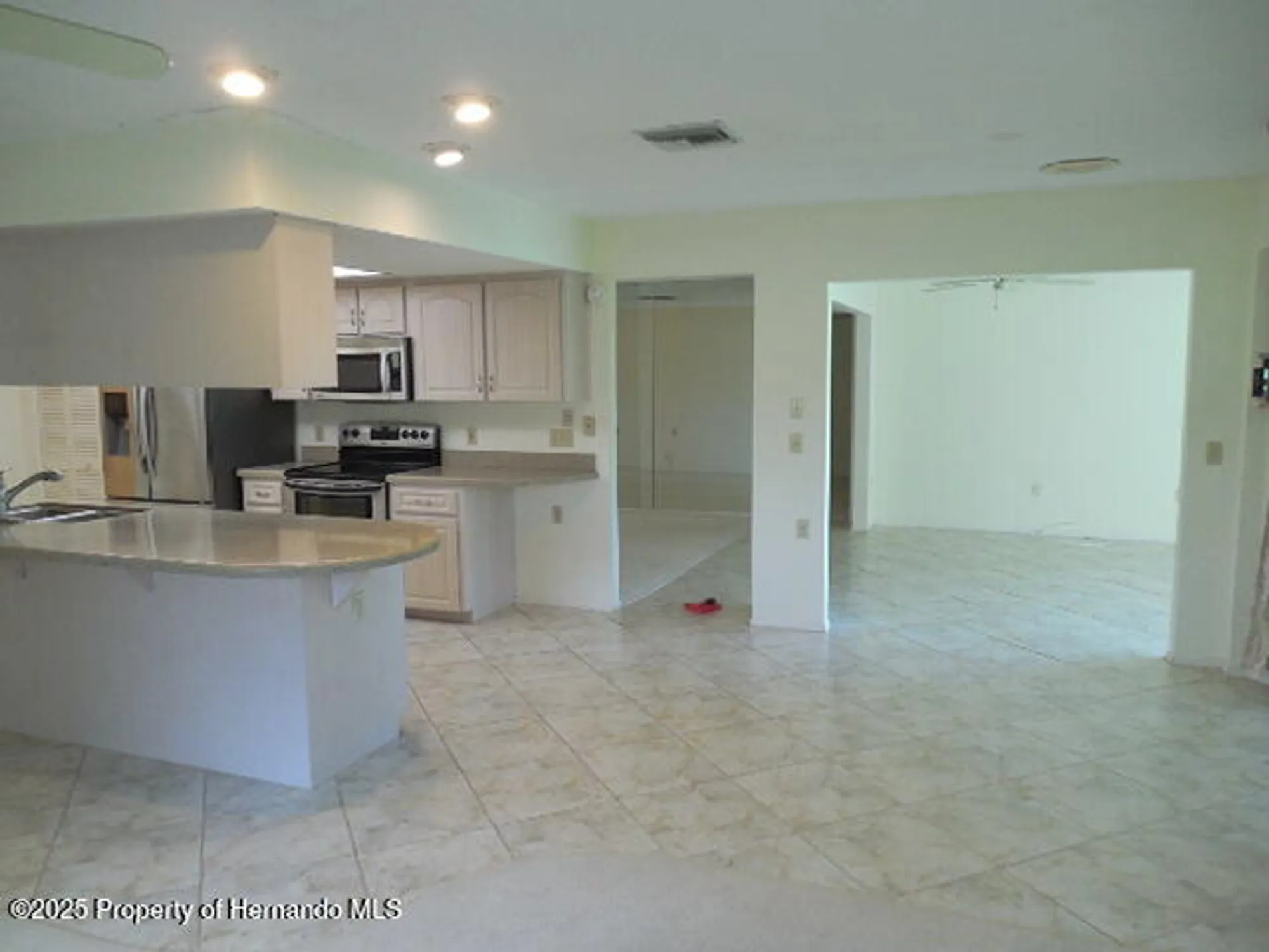 Property Slideshow image 14 of 33 | 7399 prince george ct, Spring Hill, FL, 34606