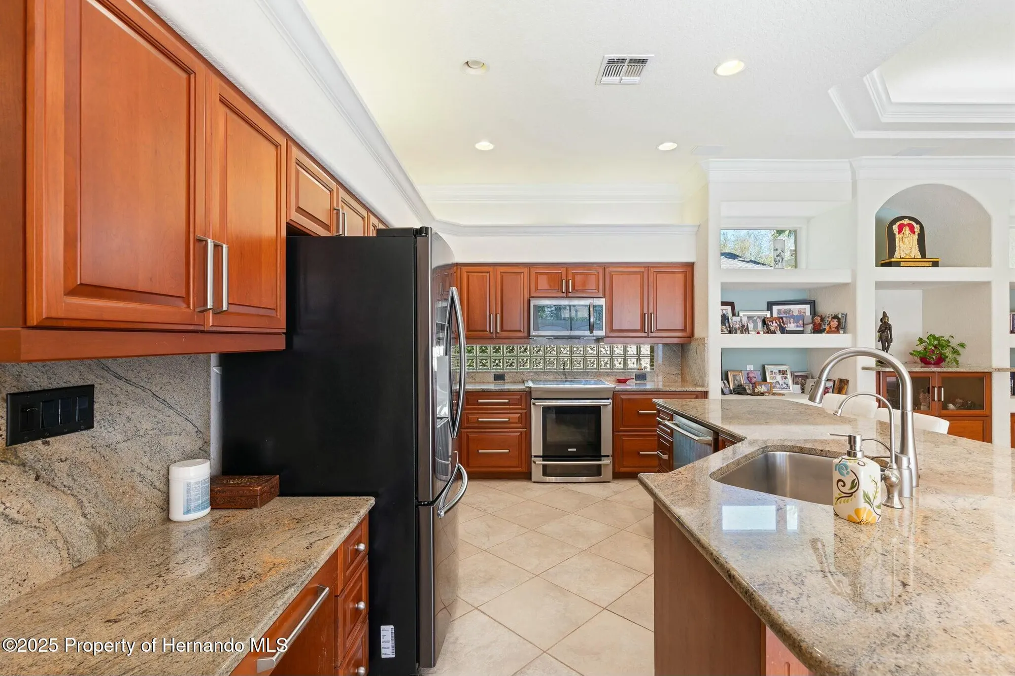 Property Slideshow image 26 of 121 | 5383 firethorn pt, Spring Hill, FL, 34609