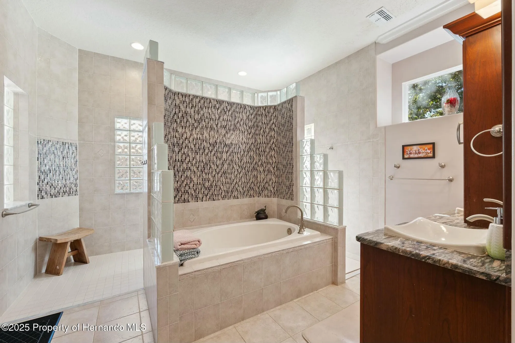 Property Slideshow image 36 of 121 | 5383 firethorn pt, Spring Hill, FL, 34609