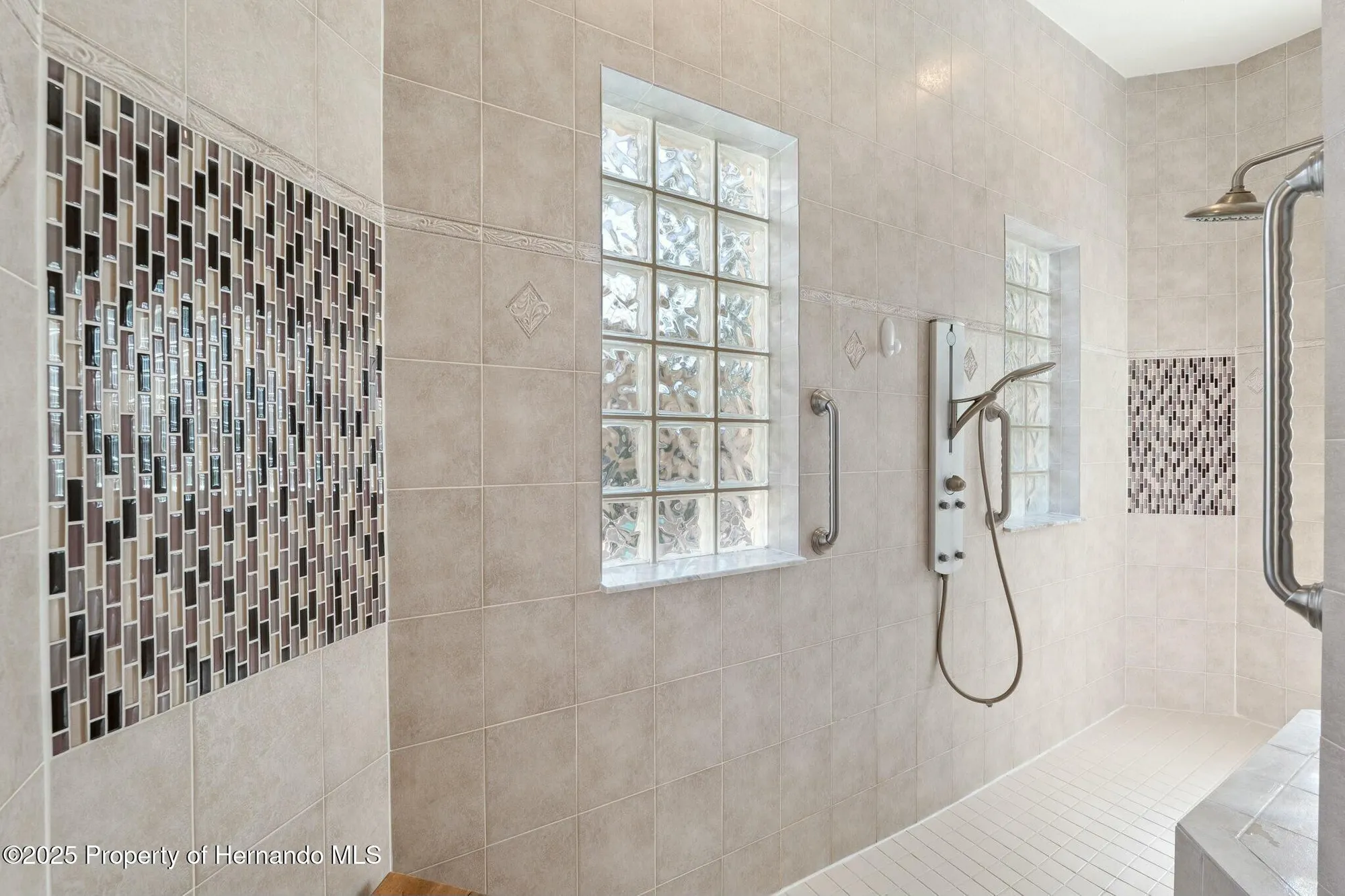 Property Slideshow image 39 of 121 | 5383 firethorn pt, Spring Hill, FL, 34609