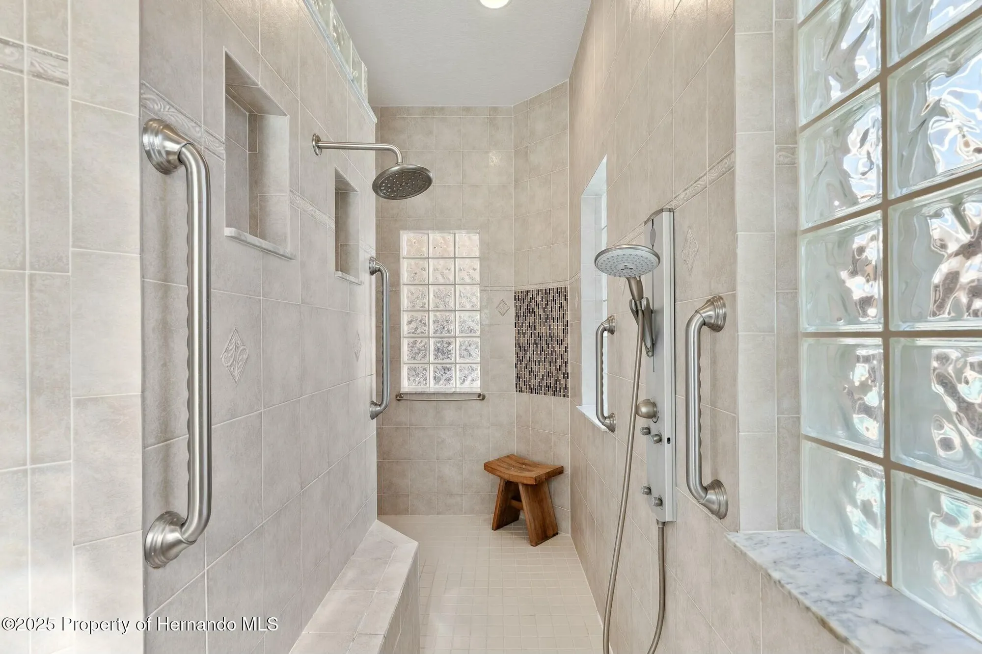 Property Slideshow image 42 of 121 | 5383 firethorn pt, Spring Hill, FL, 34609